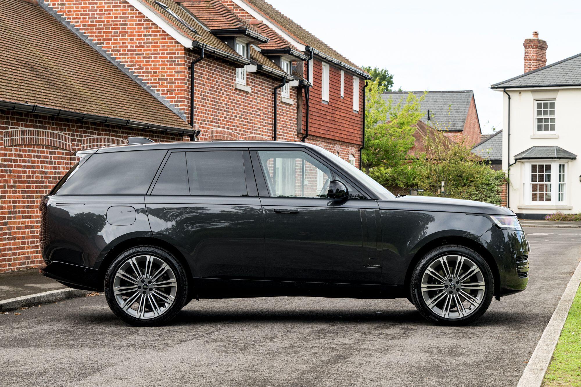 Land Rover Range Rover view 8