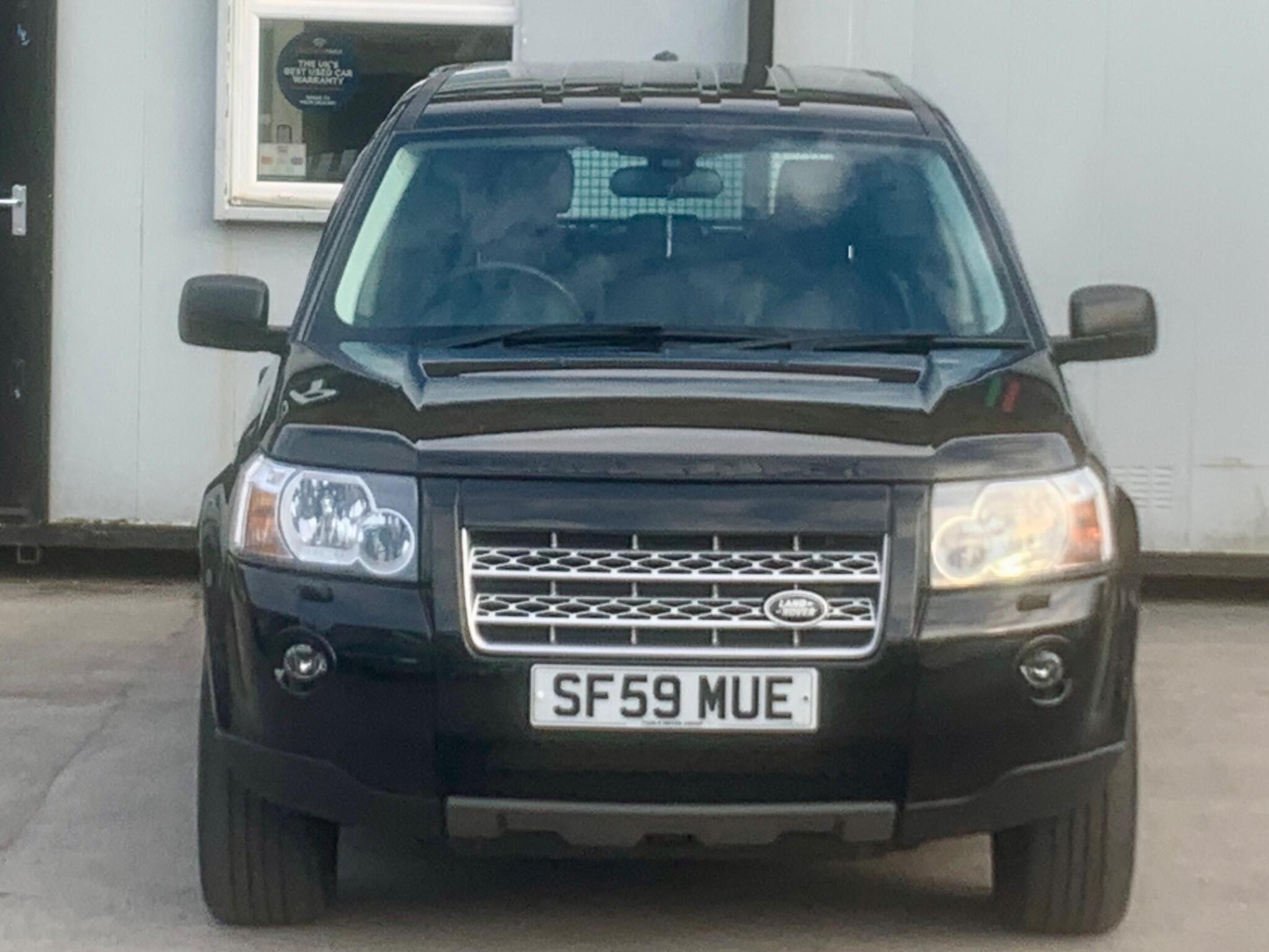 Land Rover Freelander 2 view 2