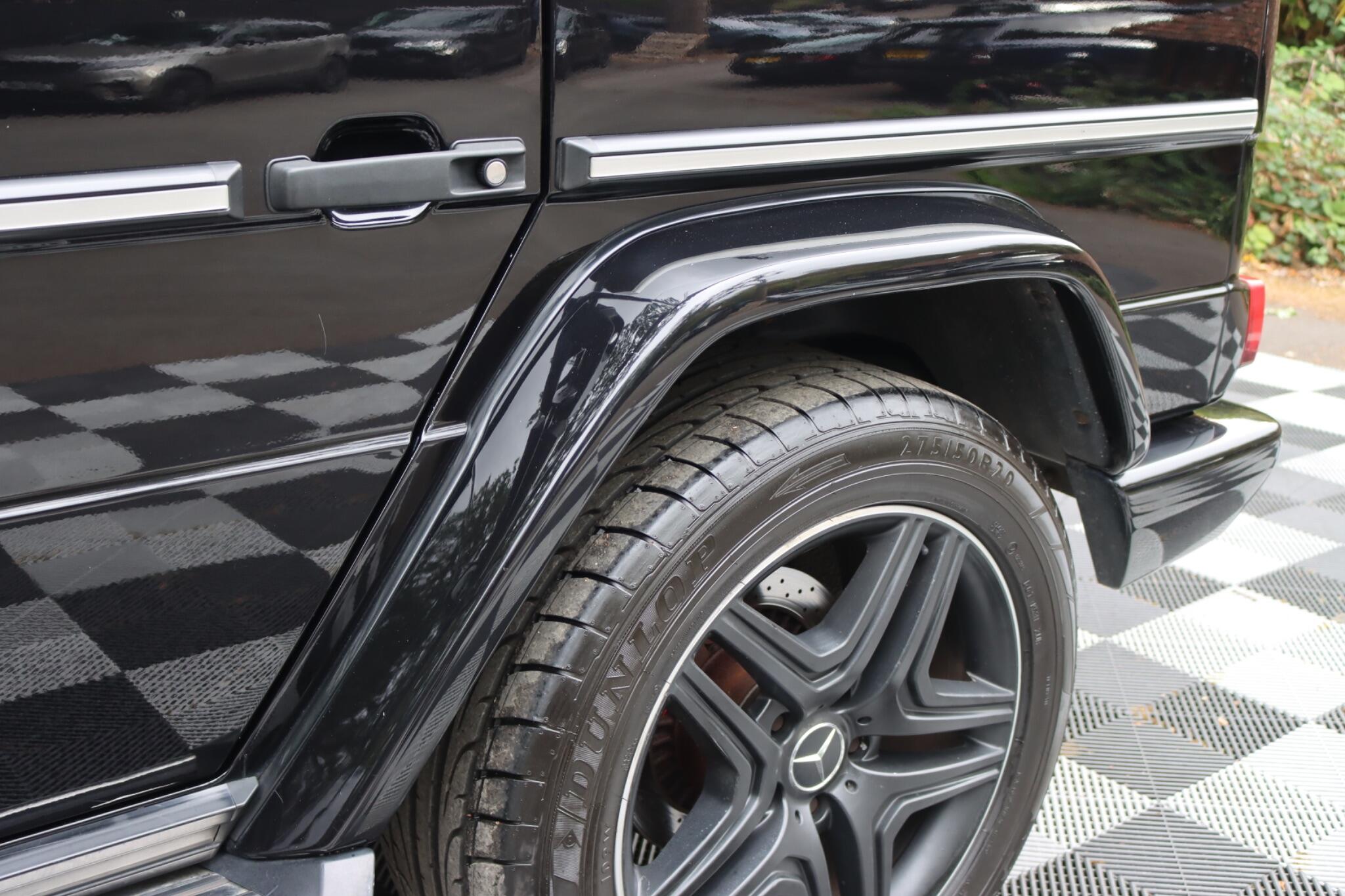 Mercedes-Benz G-Class view 32