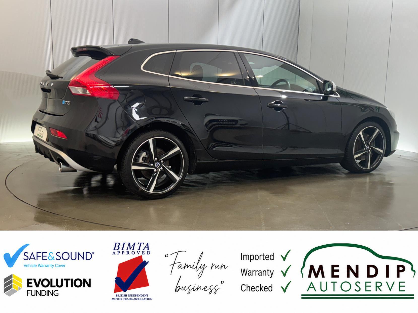Volvo V40 view 25