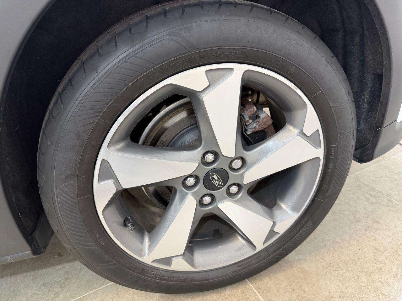 Ford Focus view 27