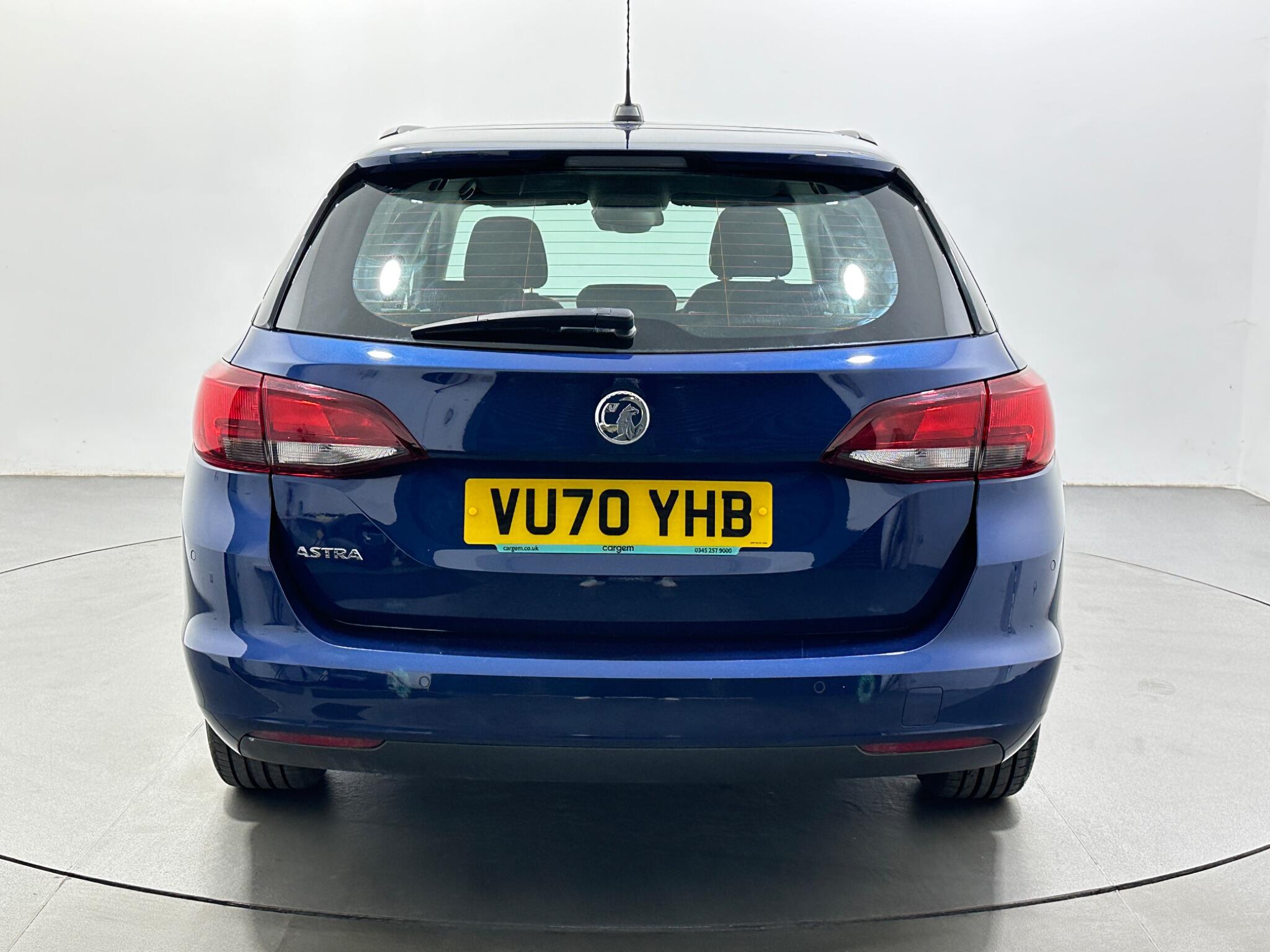 Vauxhall Astra view 7