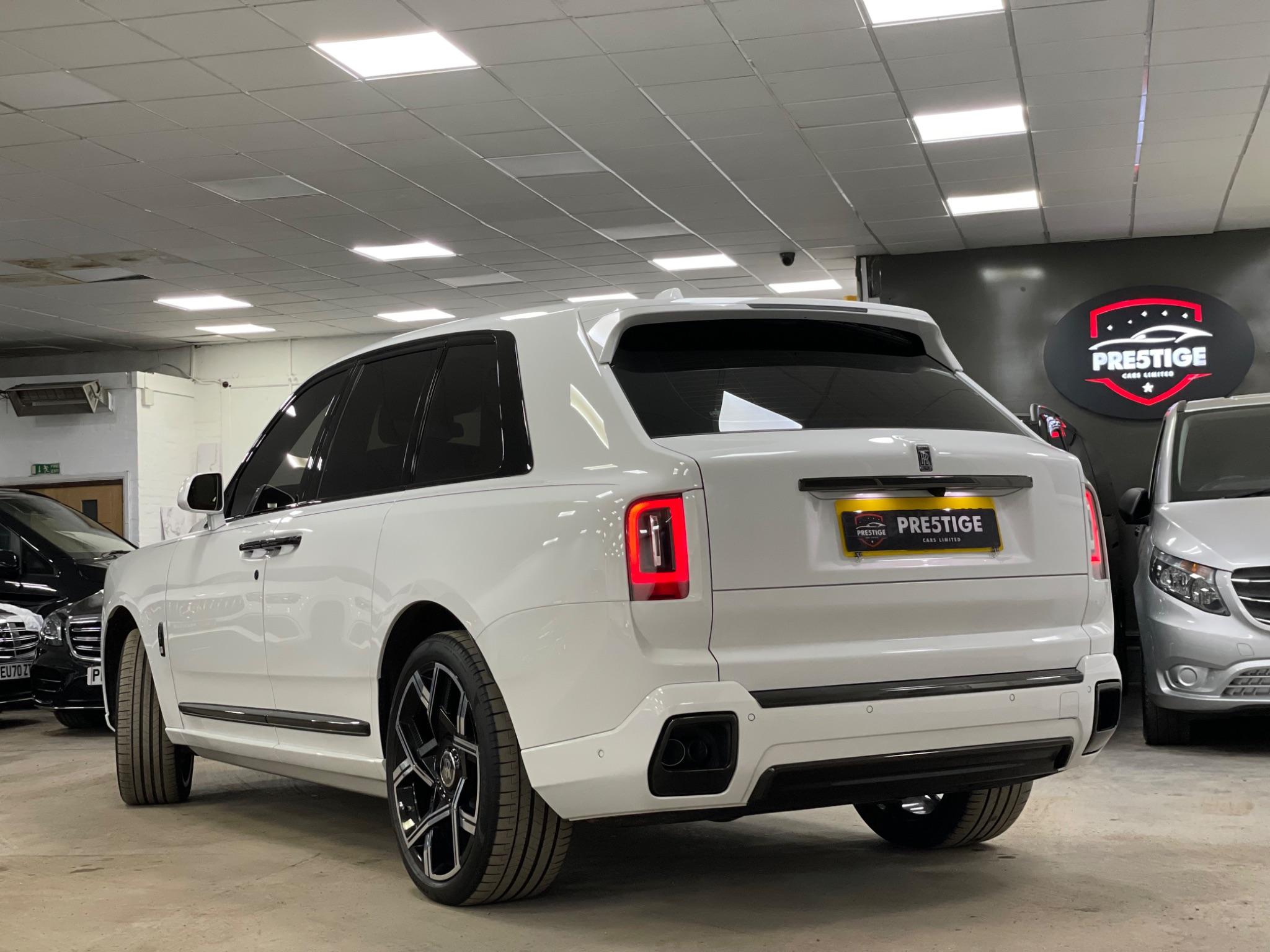 Rolls-Royce Cullinan view 90