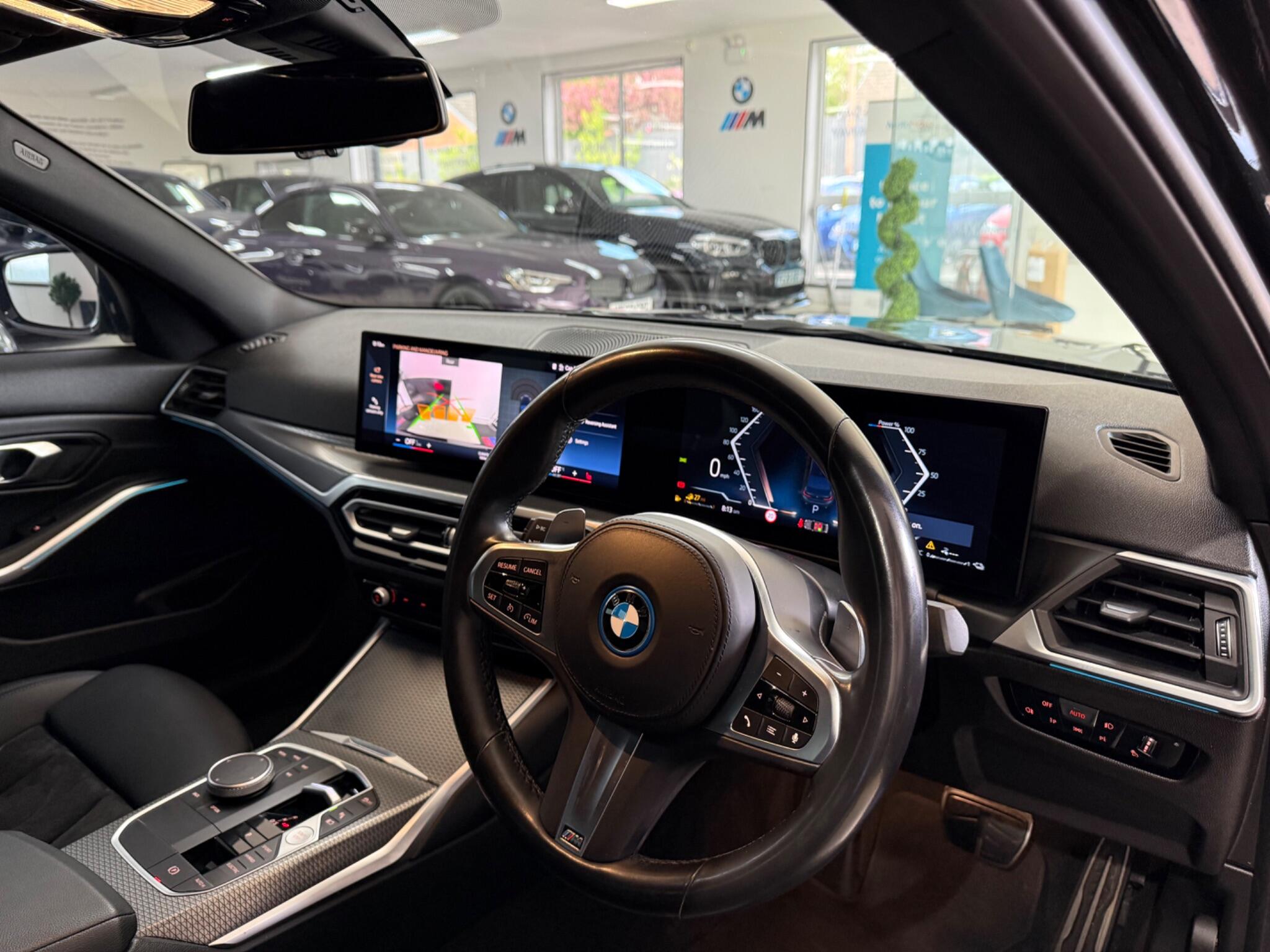 BMW 3 Series view 29