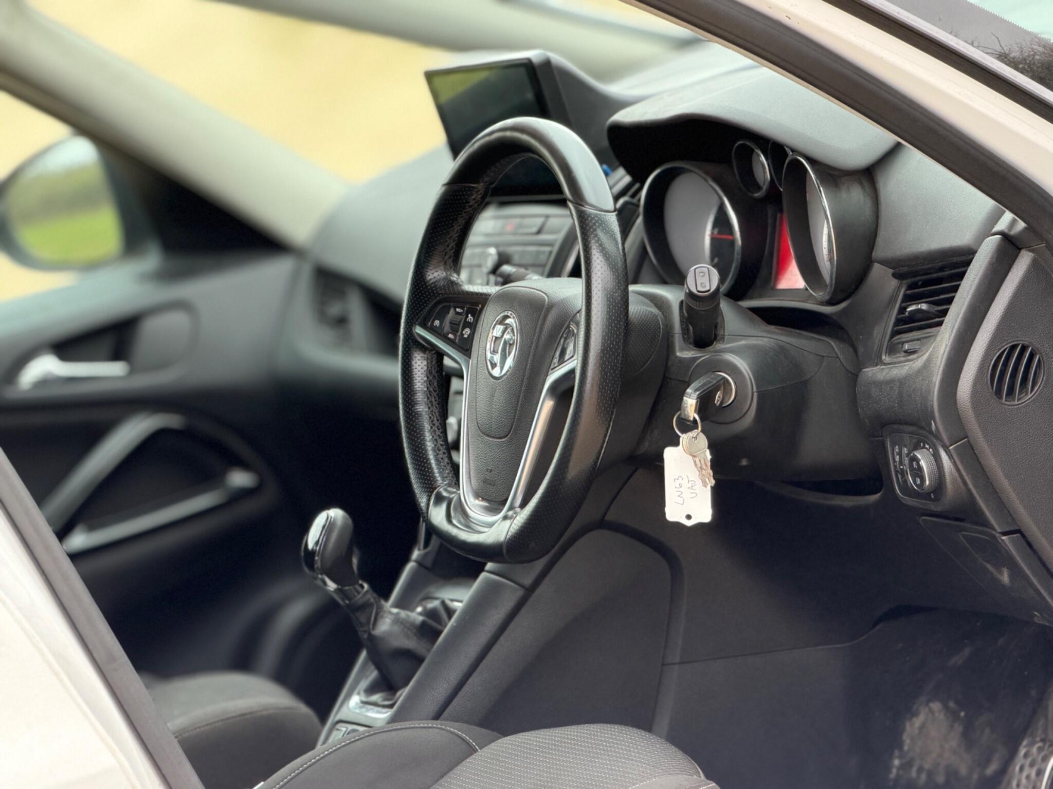 2013 Vauxhall Zafira Tourer 2.0 CDTi SRi Euro 5 5dr image 20
