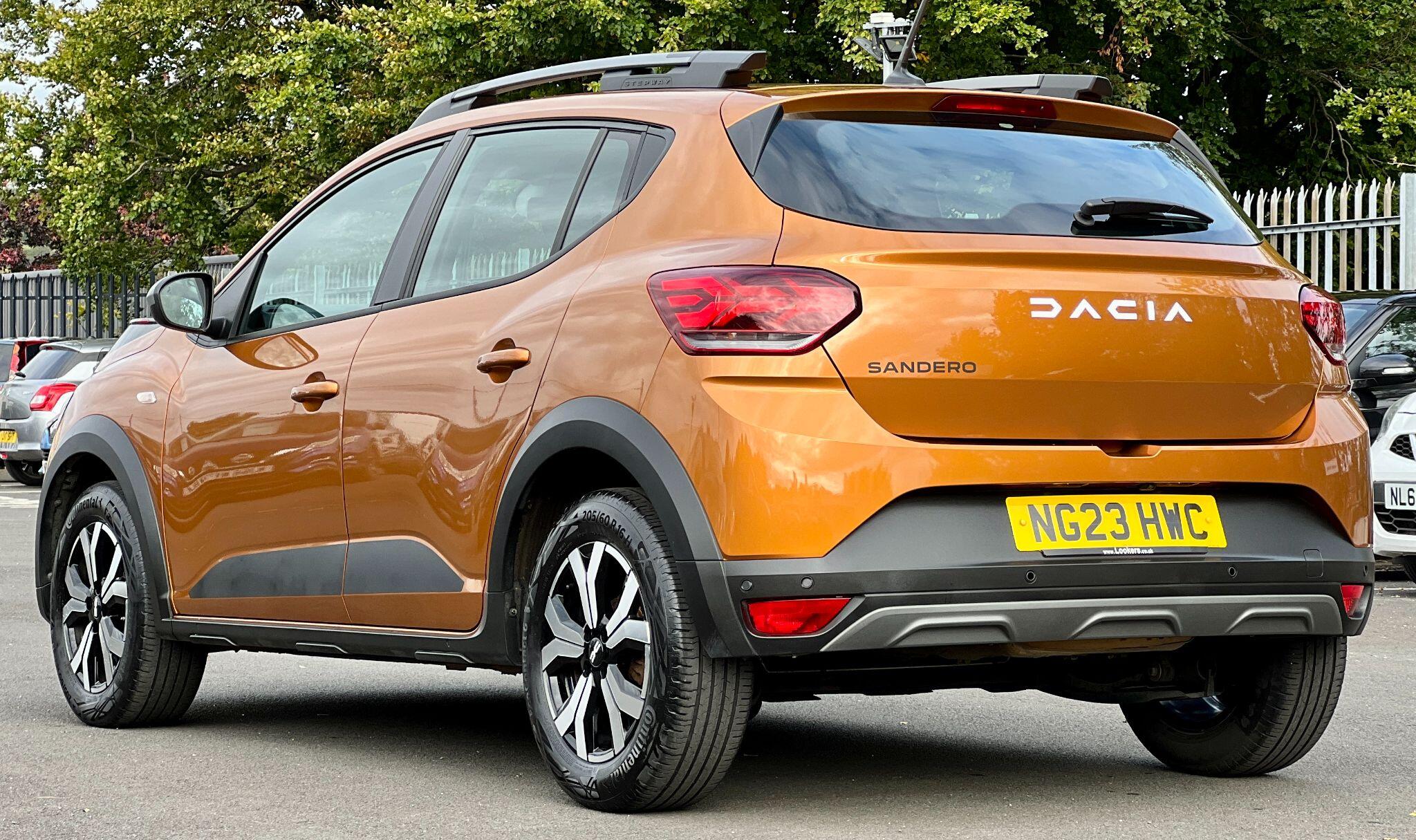 Dacia Sandero view 5