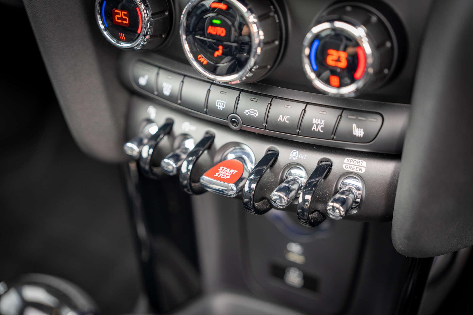 Mini Cooper view 49