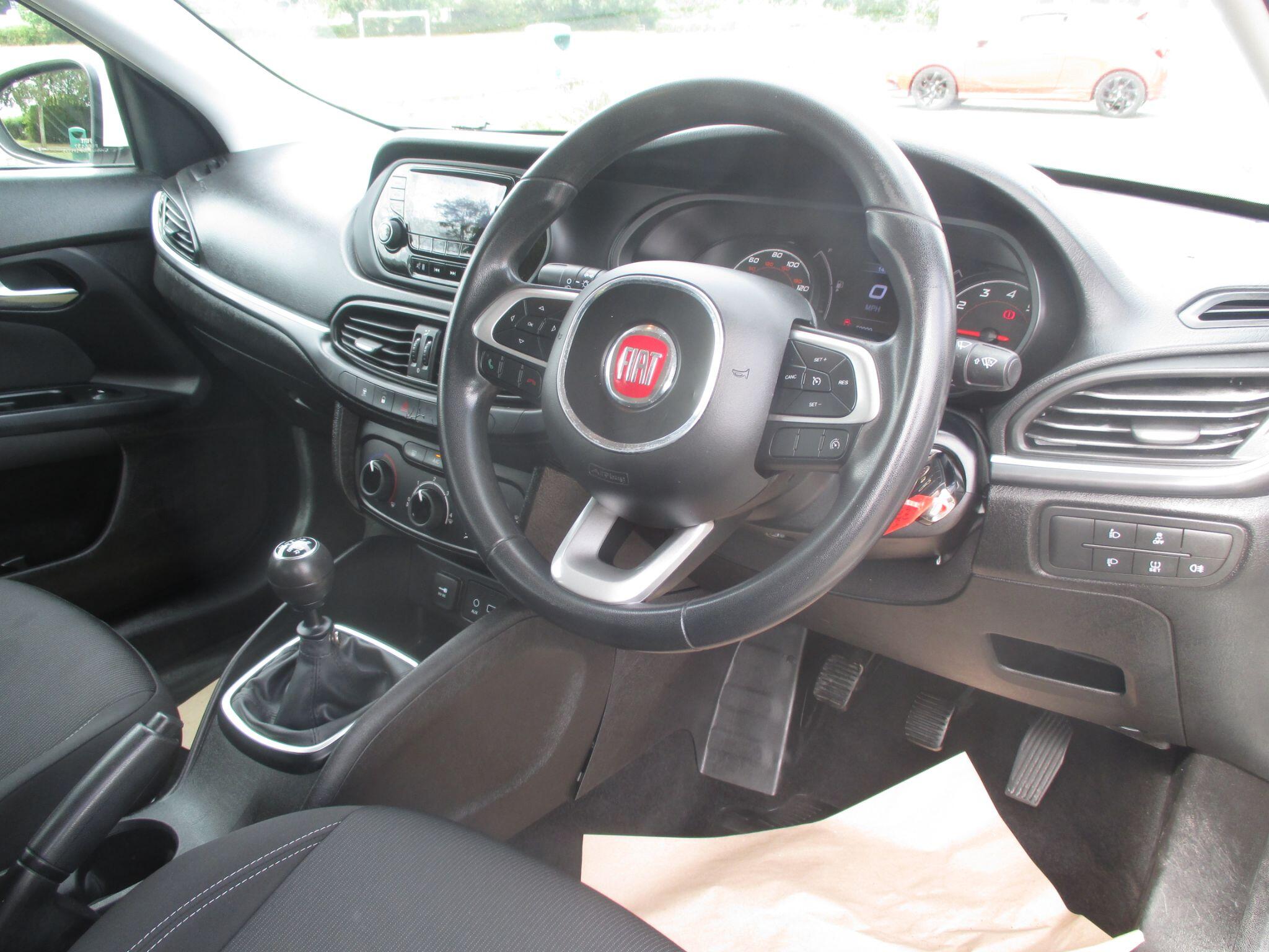 Fiat Tipo view 24