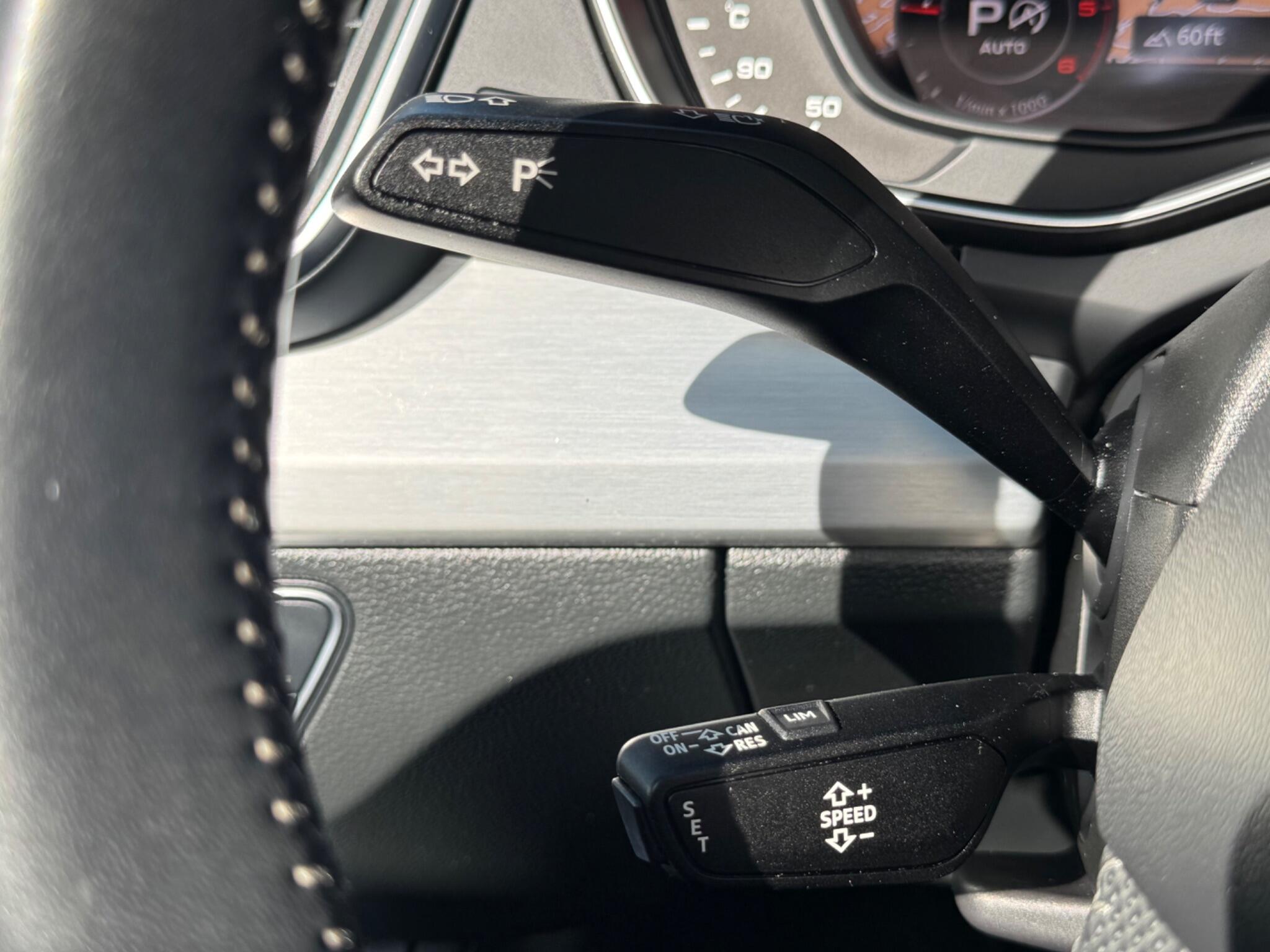 Audi Q5 view 22