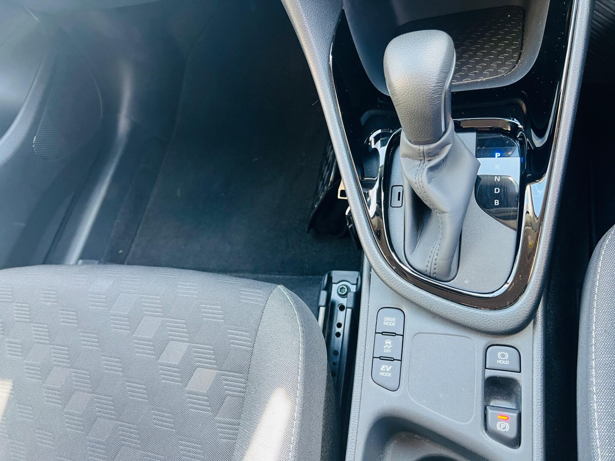 Toyota Yaris view 38