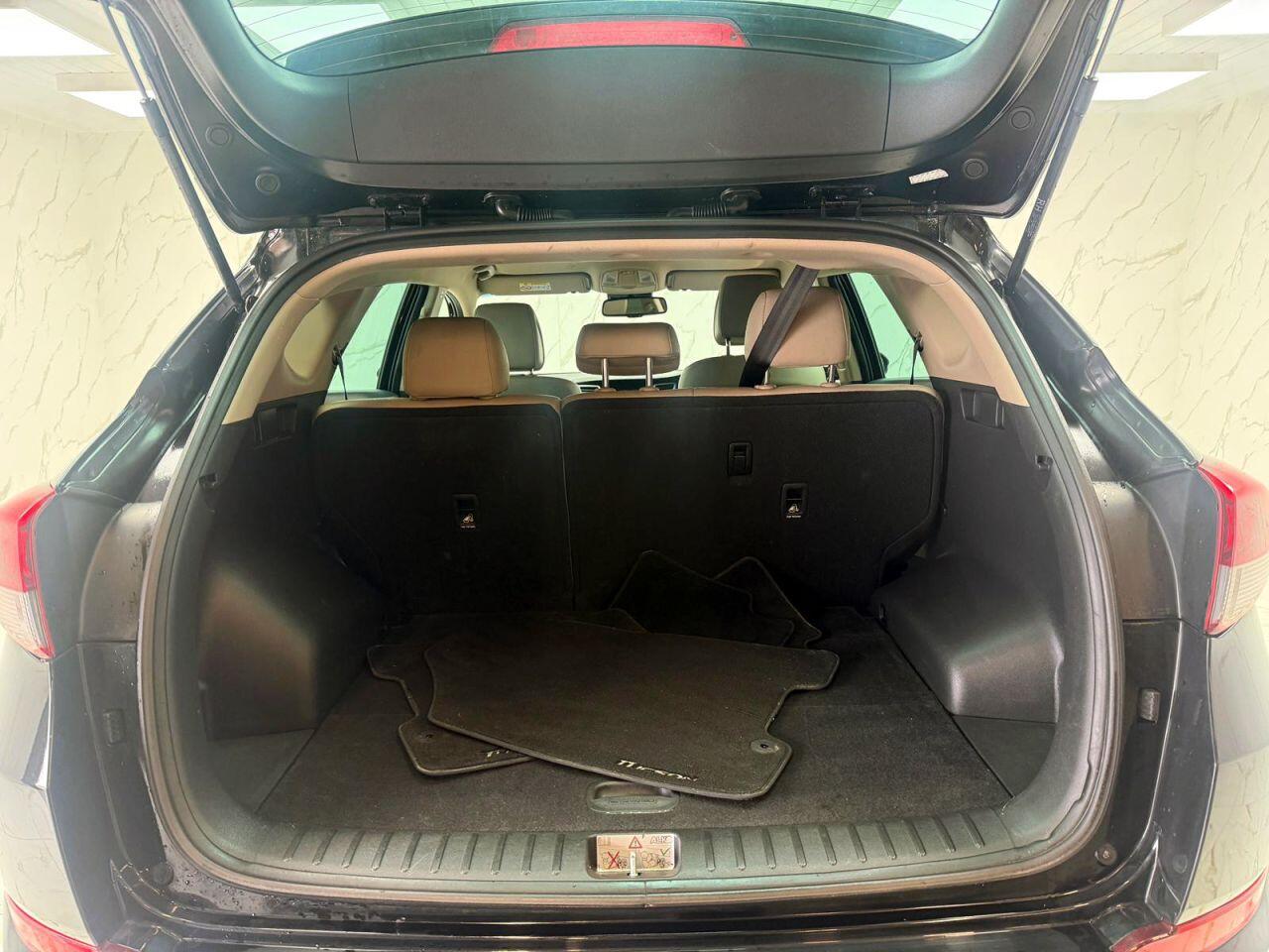 Hyundai Tucson view 21
