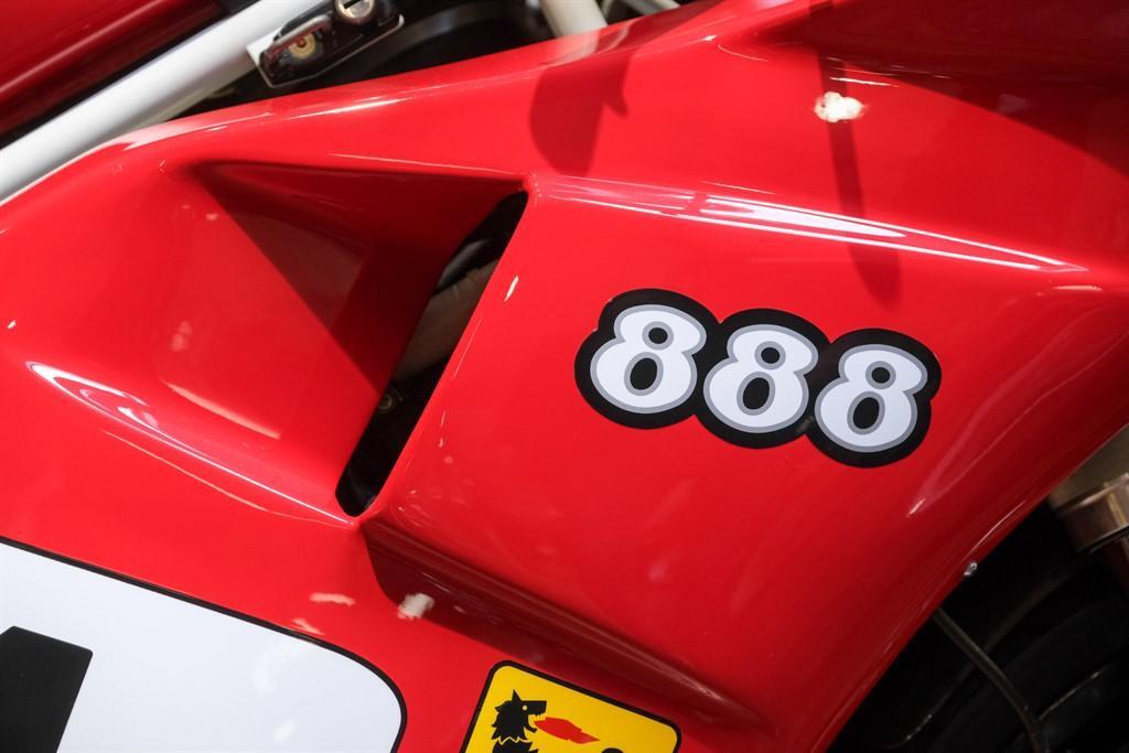 Ducati 888 view 9