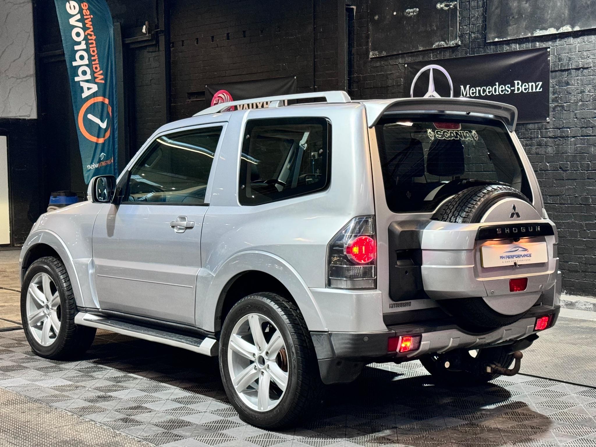 Mitsubishi Shogun view 49
