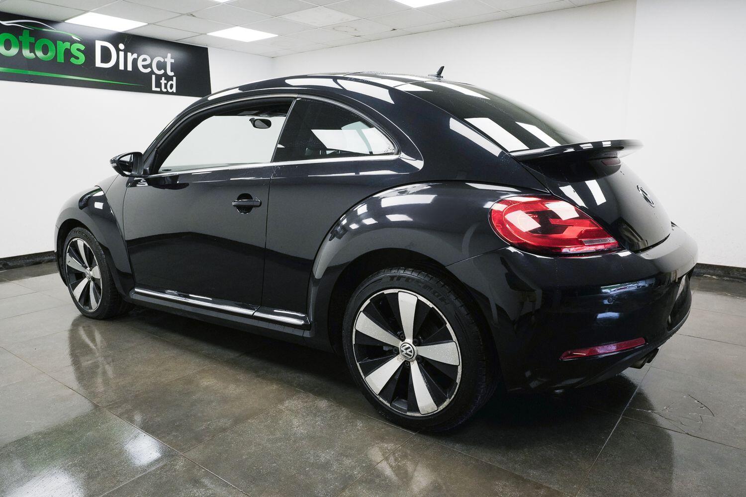 Volkswagen Beetle view 7