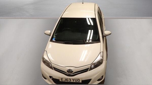 Toyota Yaris view 7