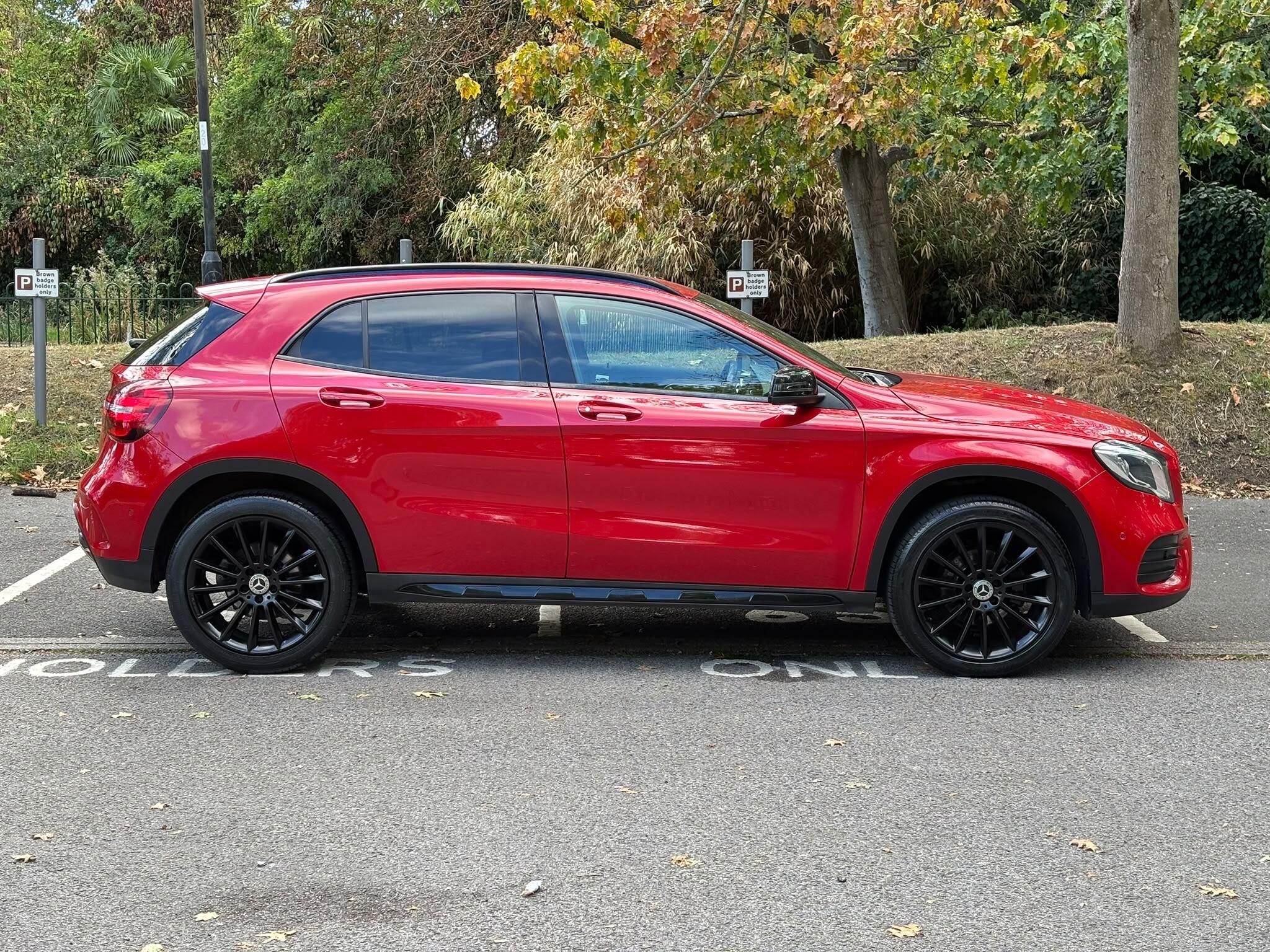 Mercedes-Benz Gla view 4