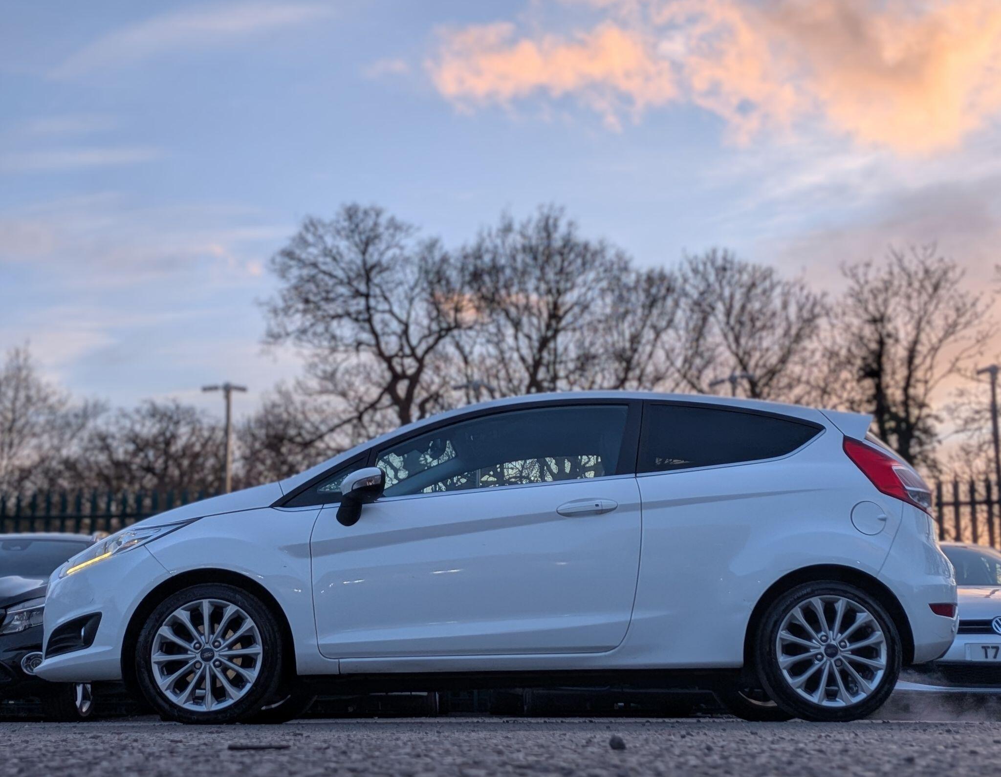 Ford Fiesta view 13