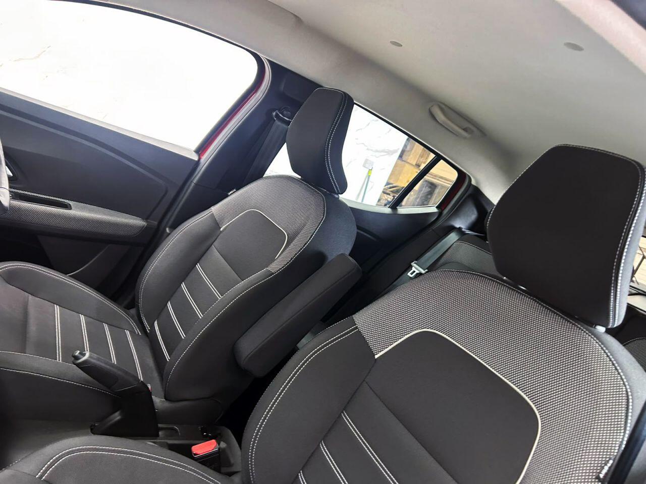 Dacia Sandero view 13