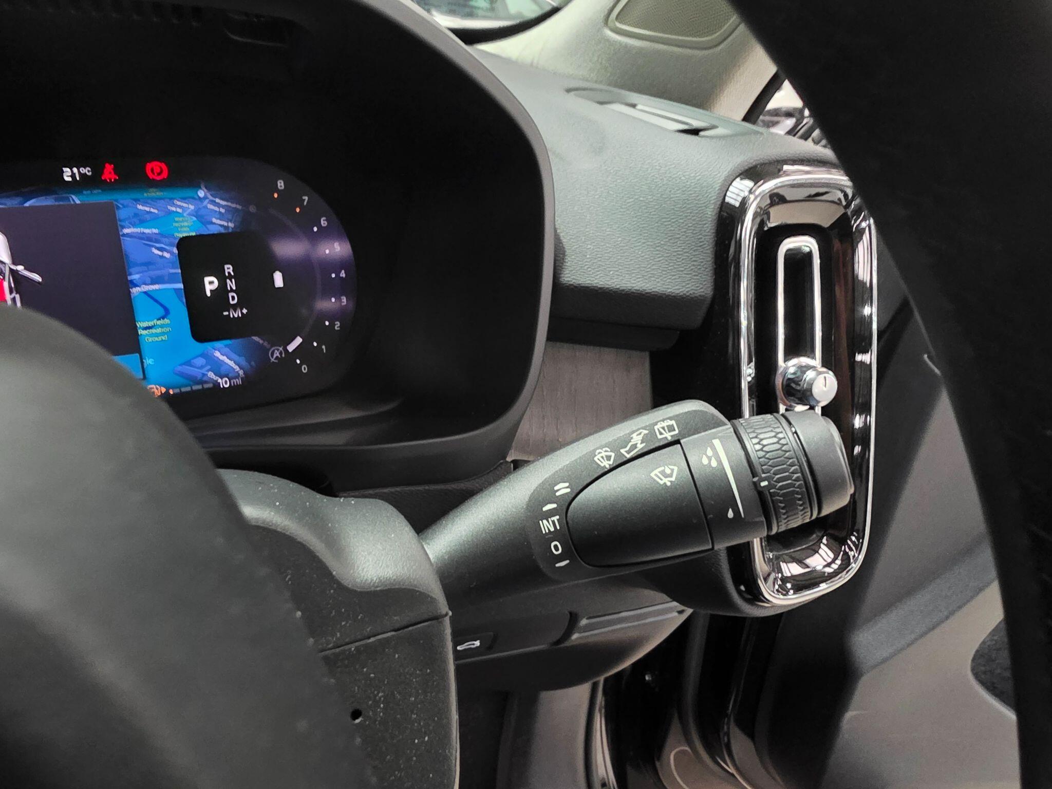 Volvo XC40 view 24