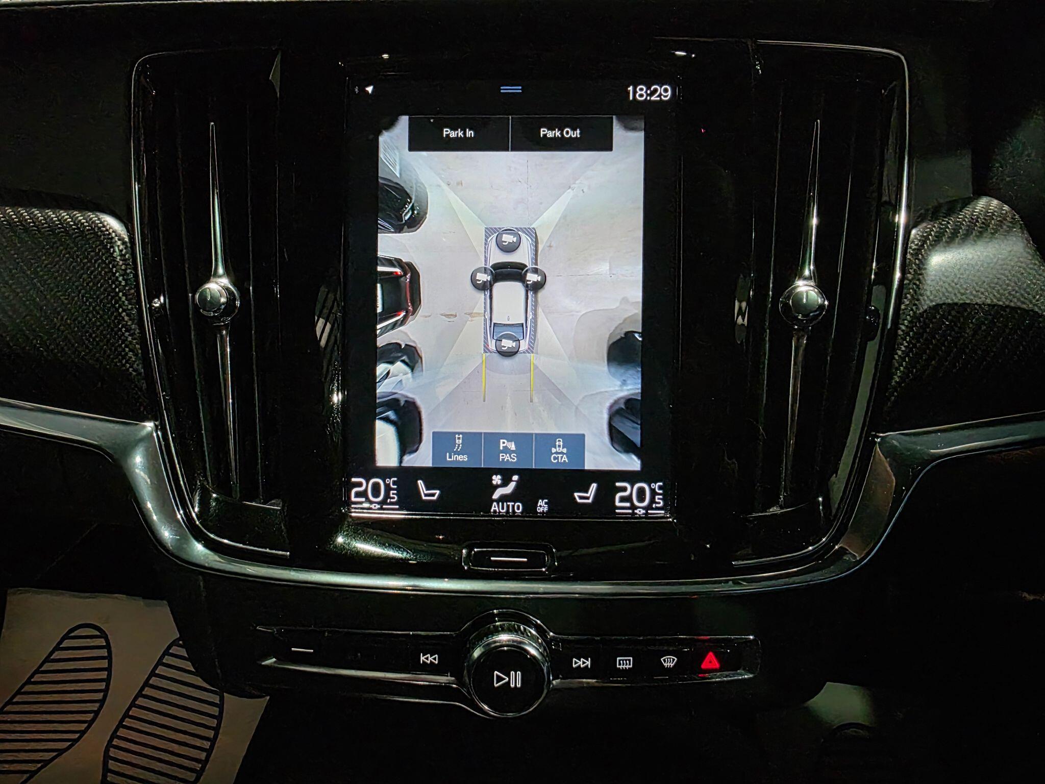 Volvo S90 view 14