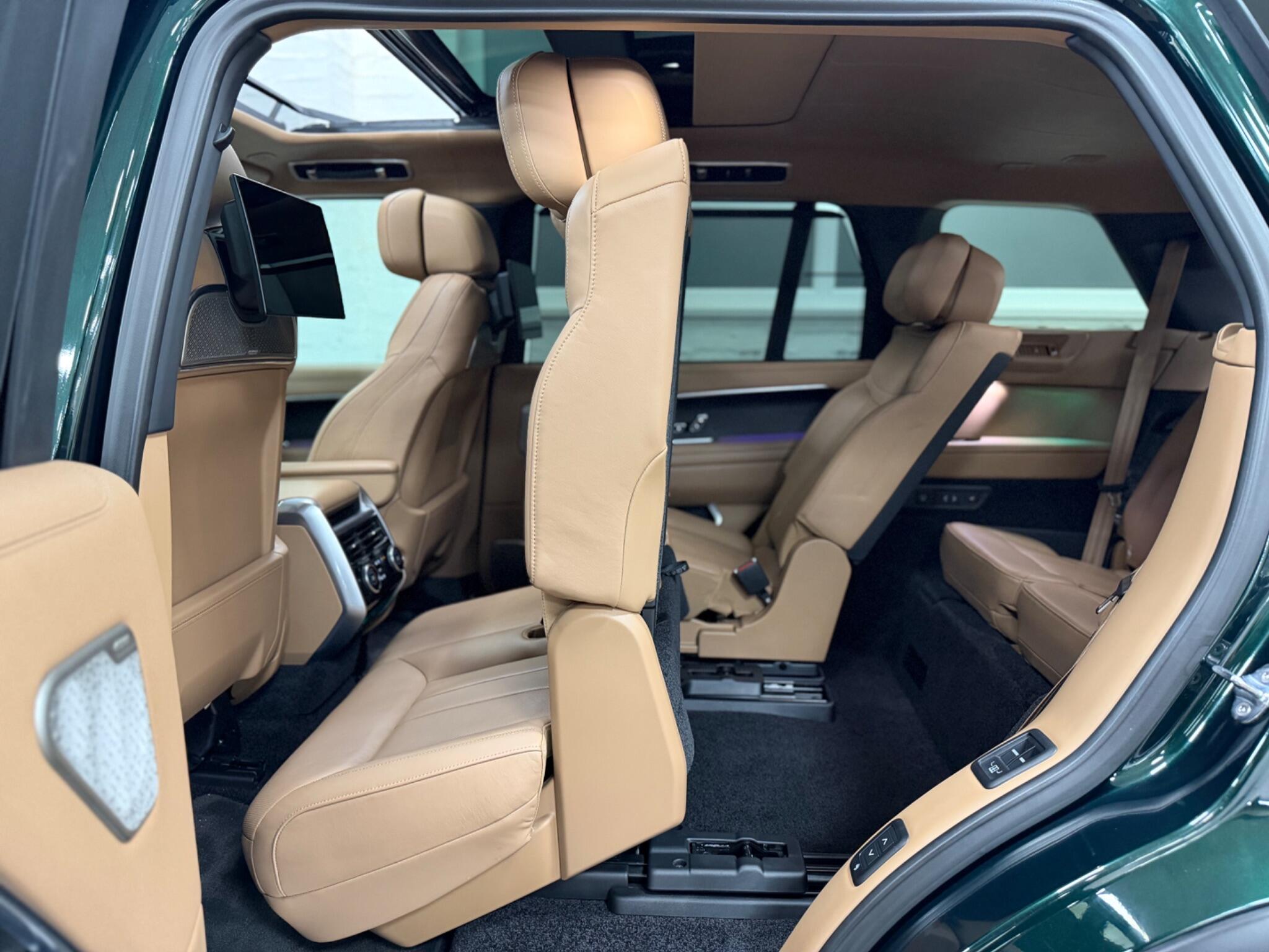 Land Rover Range Rover view 61