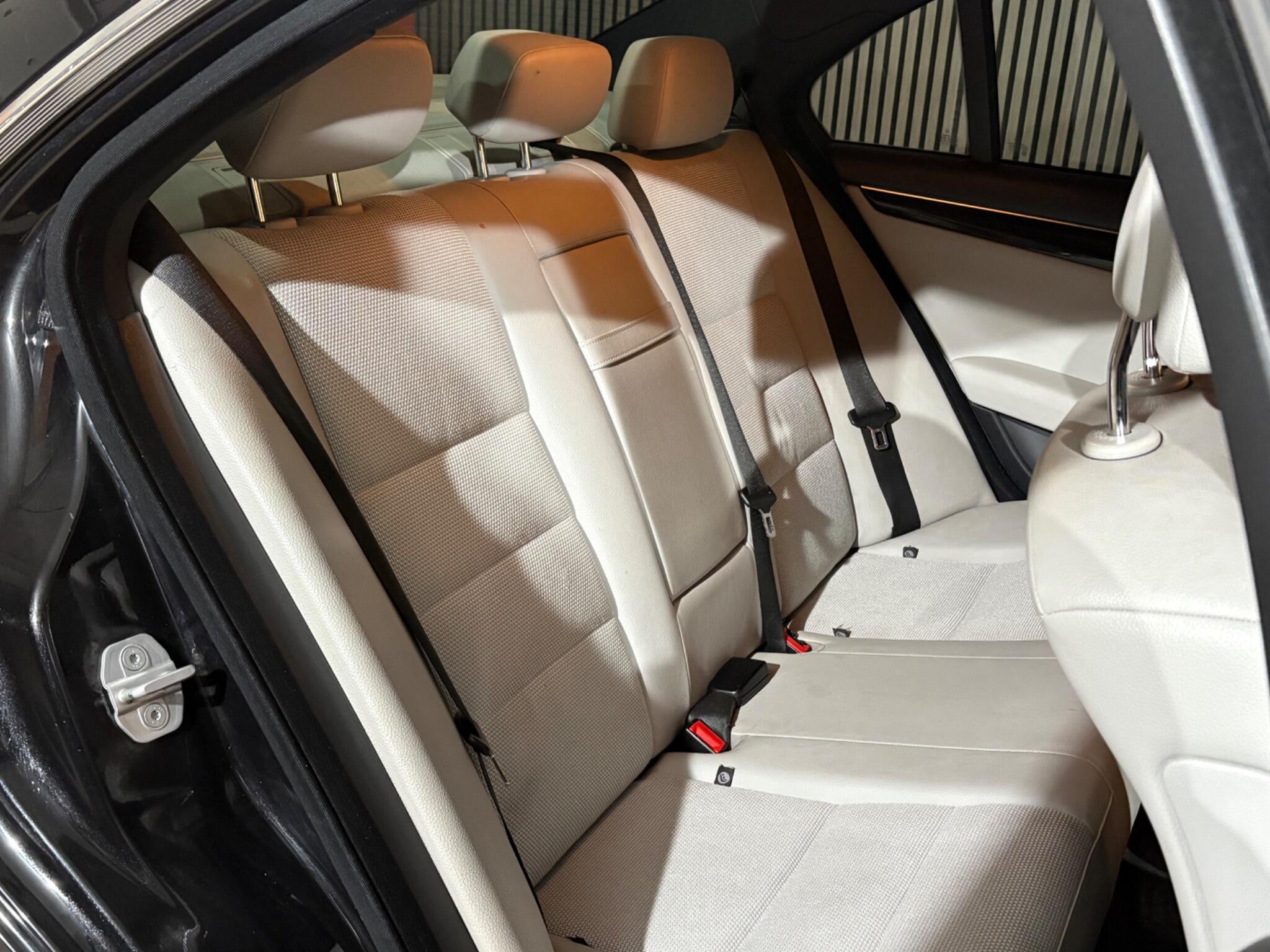 2012 Mercedes-Benz C Class image 31