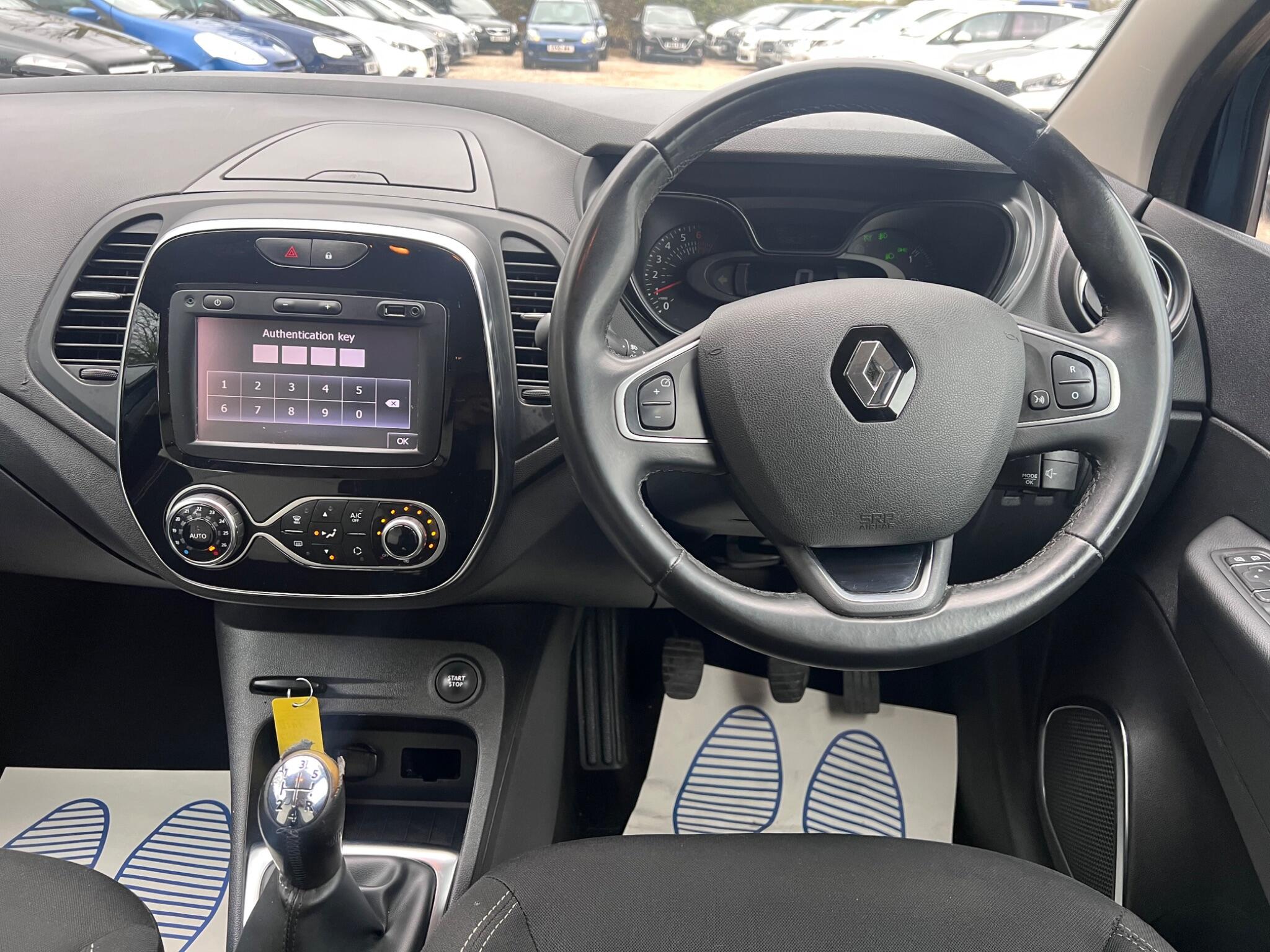 Renault Captur view 23