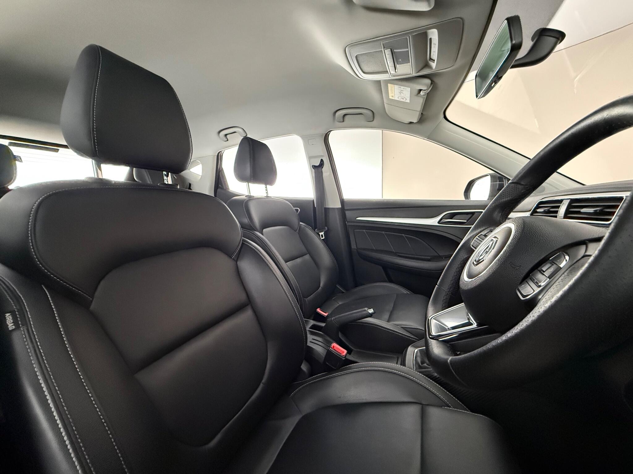 MG ZS view 27