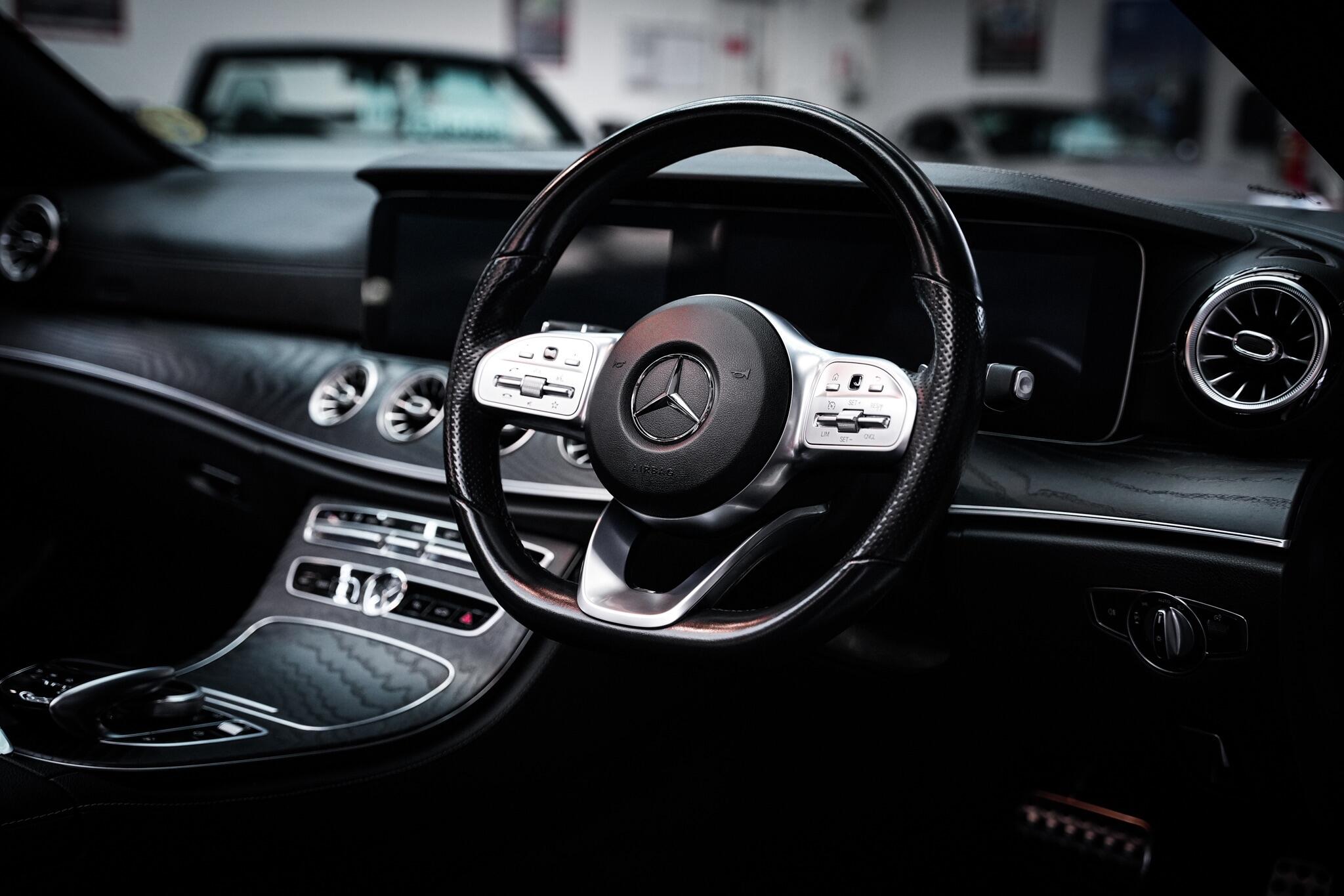 Mercedes-Benz E-Class view 18
