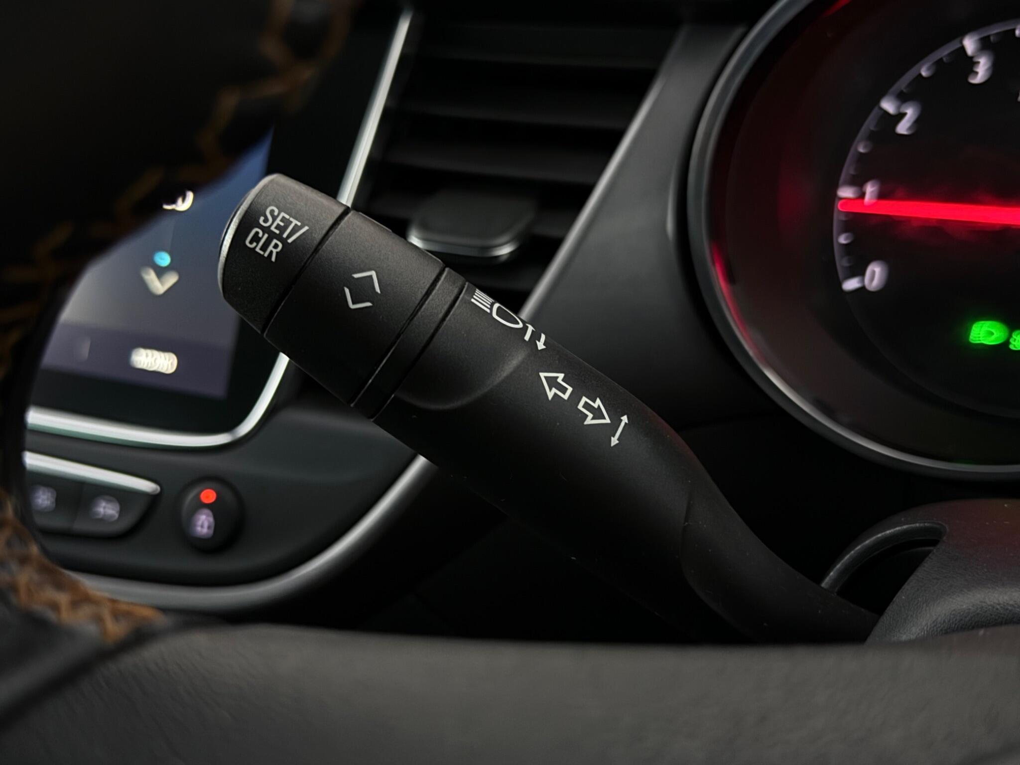 Vauxhall Crossland X view 15