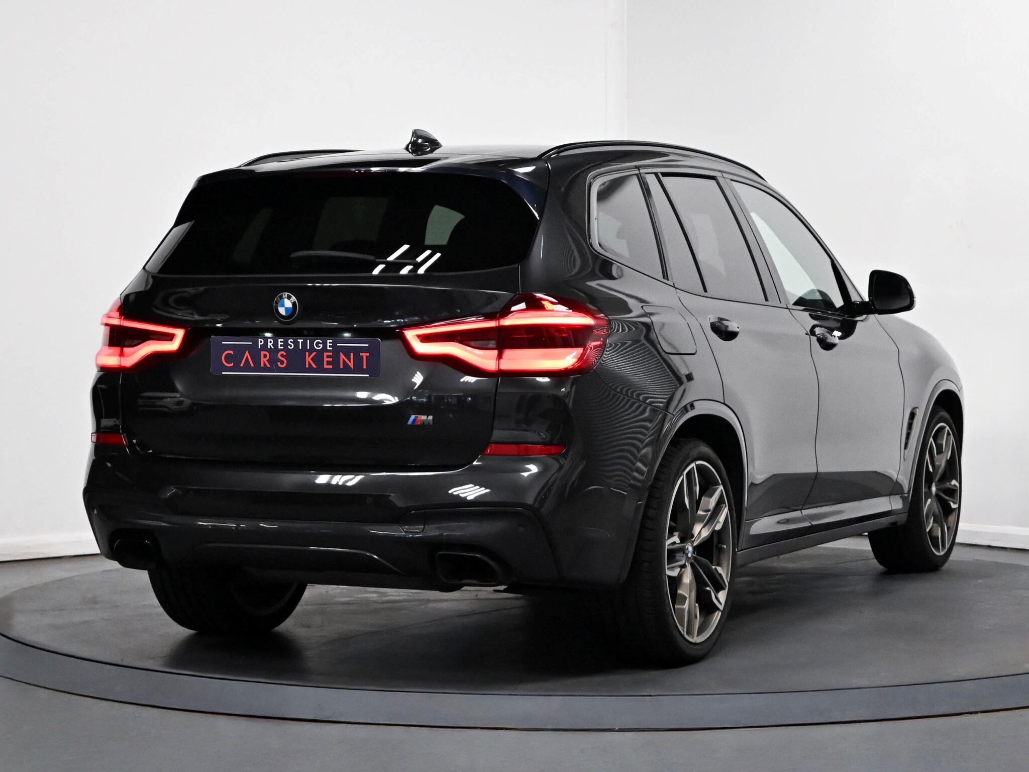 BMW X3 view 22