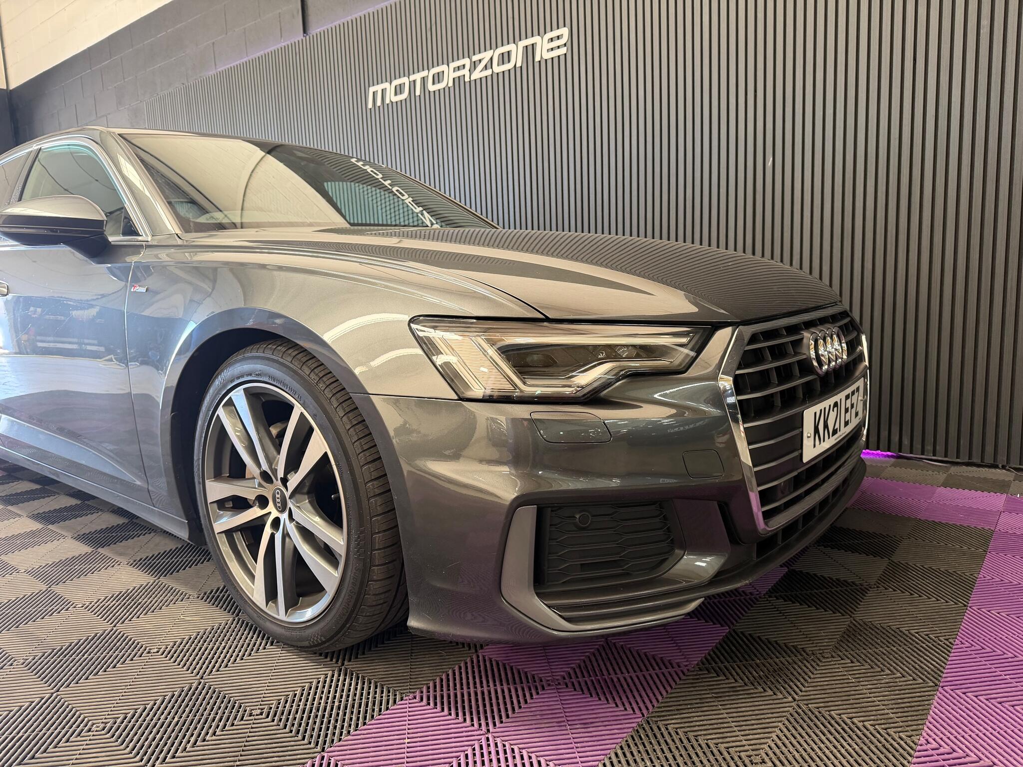 Audi A6 view 26