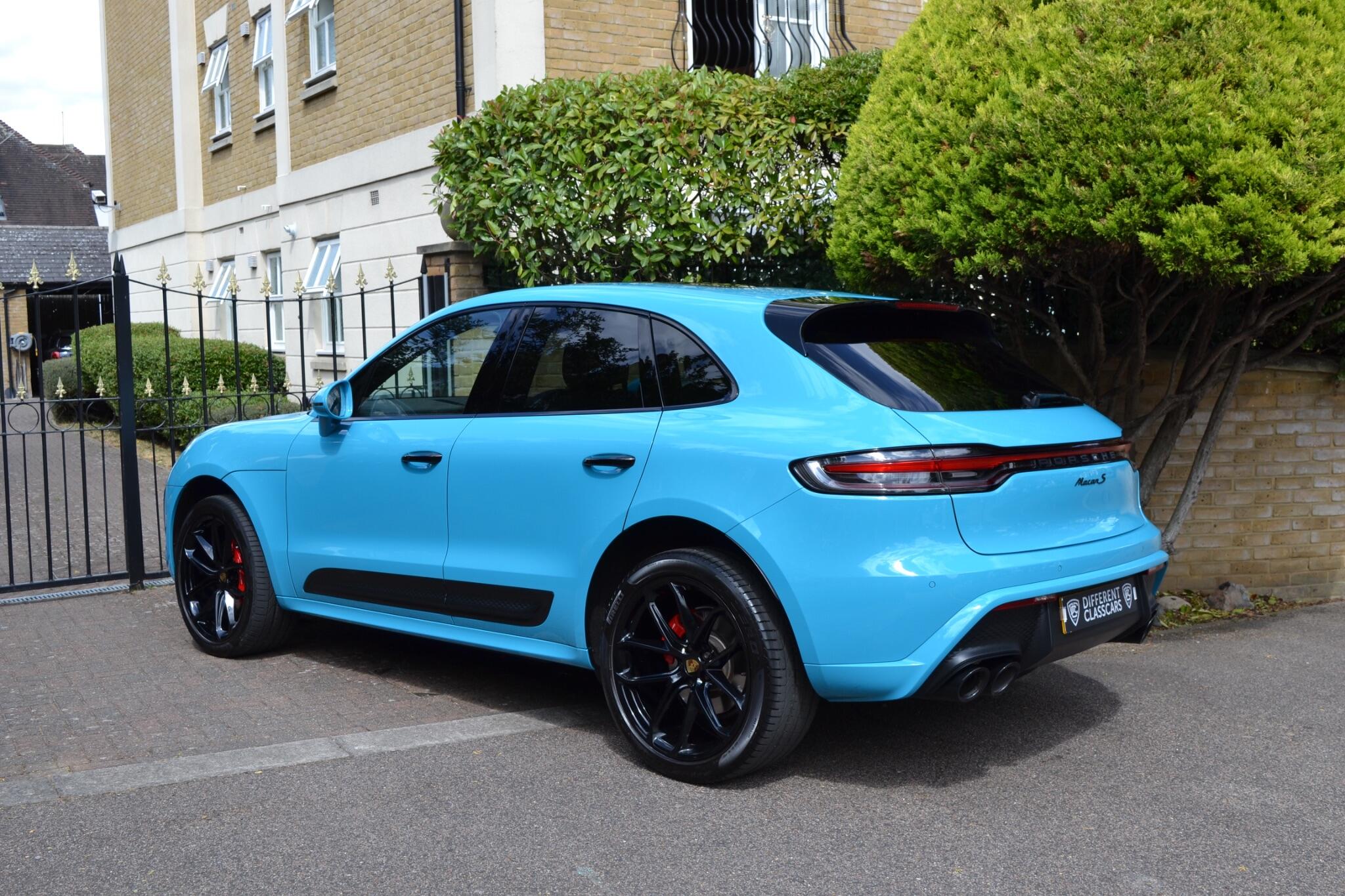 Porsche Macan view 43
