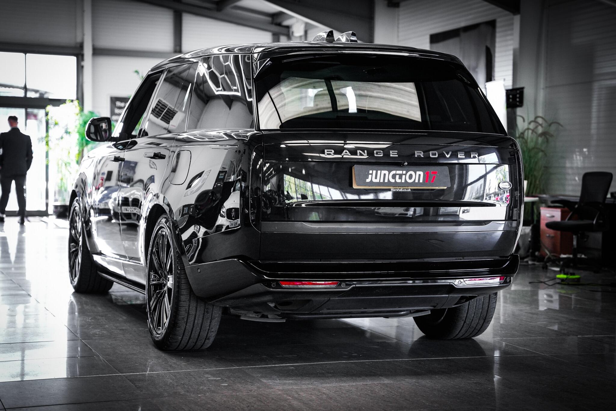 Land Rover Range Rover view 14