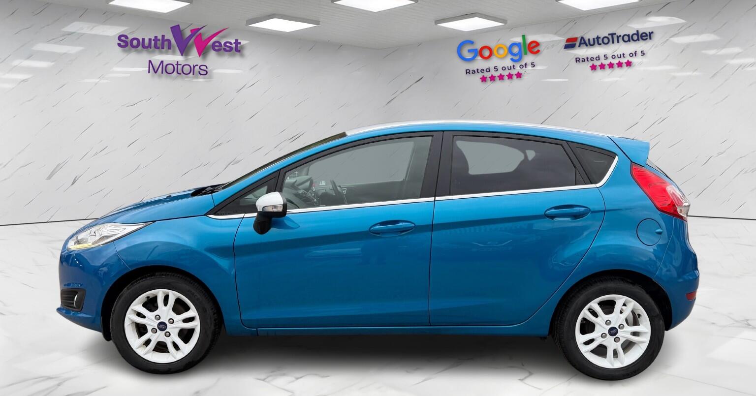 Ford Fiesta view 13