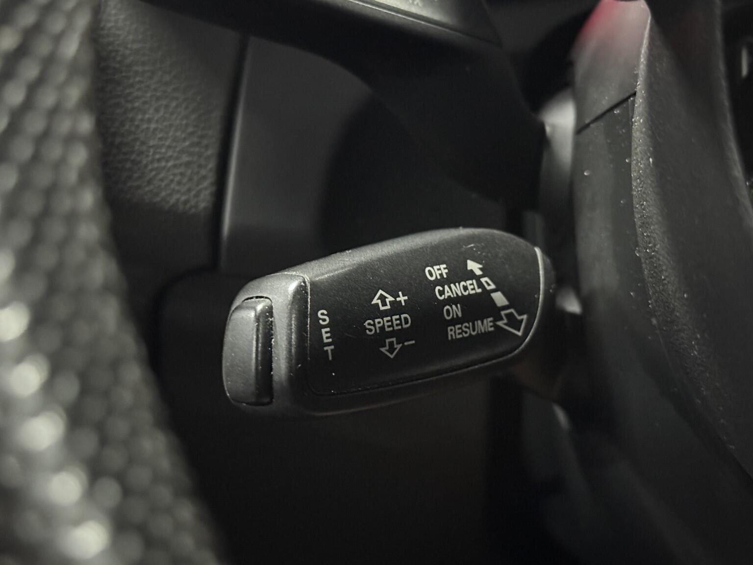 Audi Q5 view 32