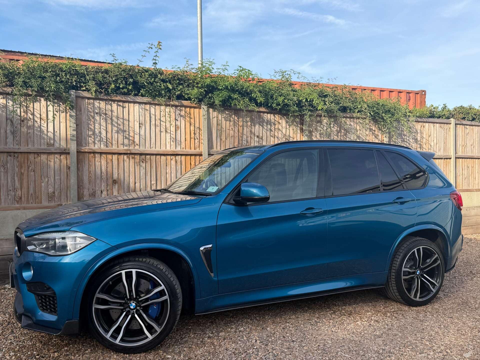 BMW X5 M view 5