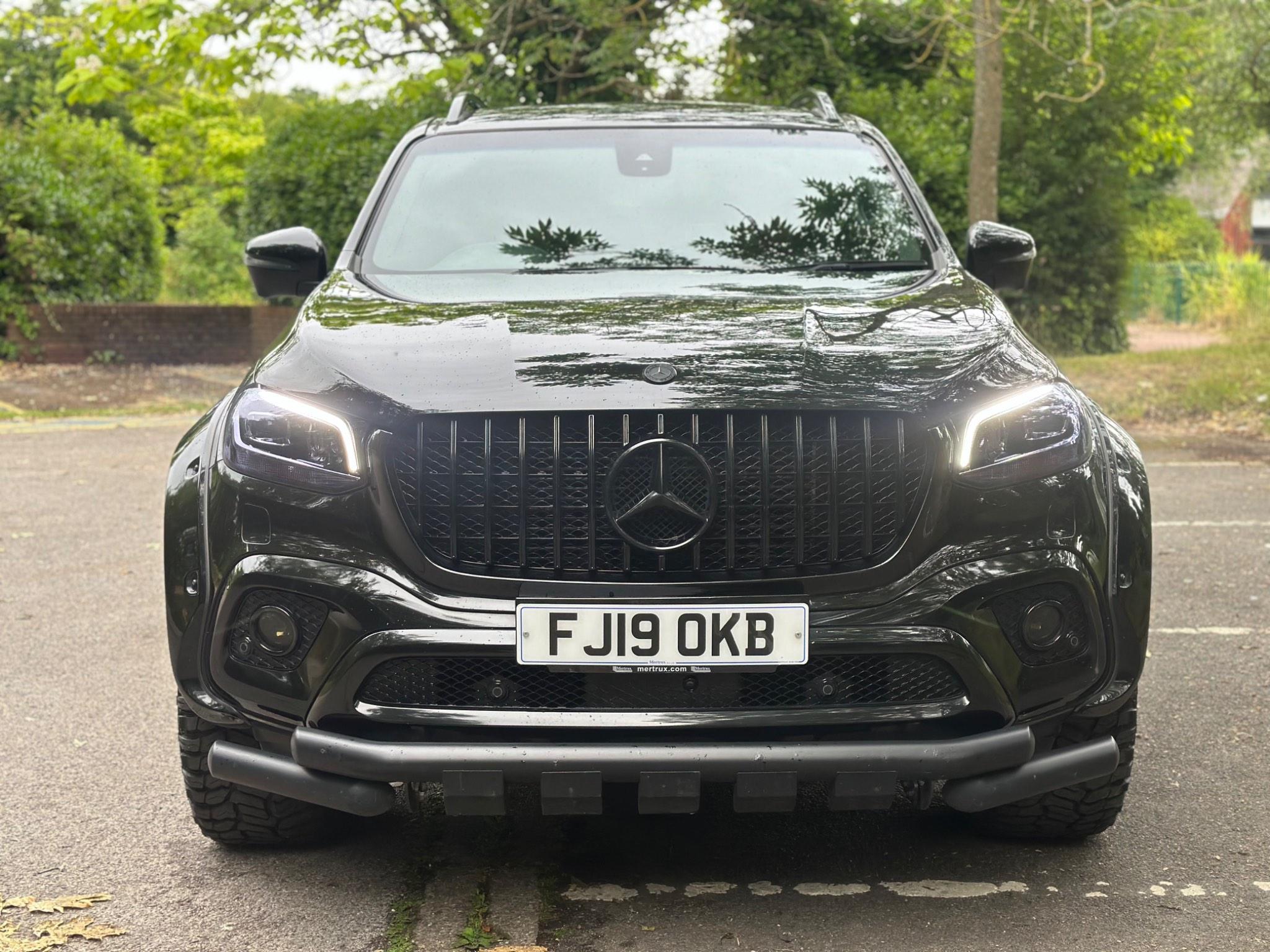 Mercedes-Benz X-Class view 10