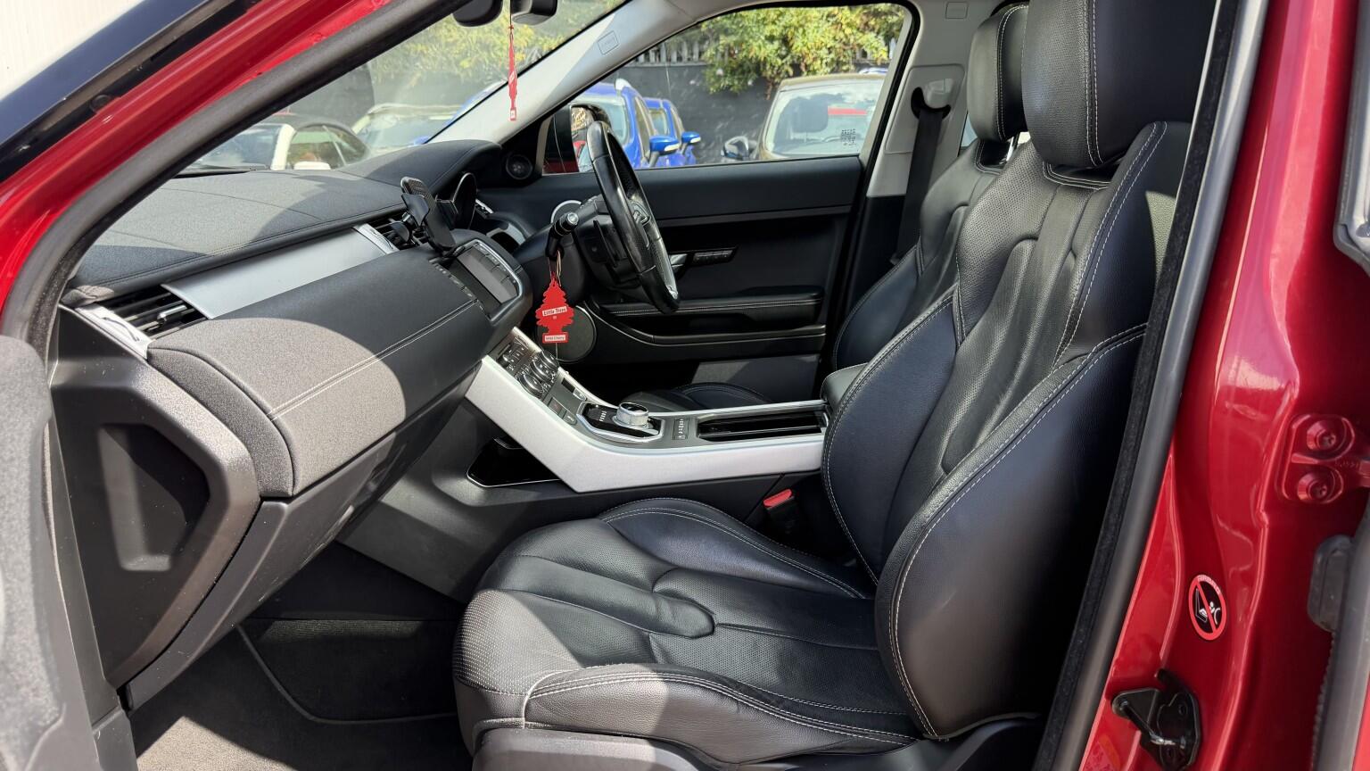 Land Rover Range Rover Evoque view 14