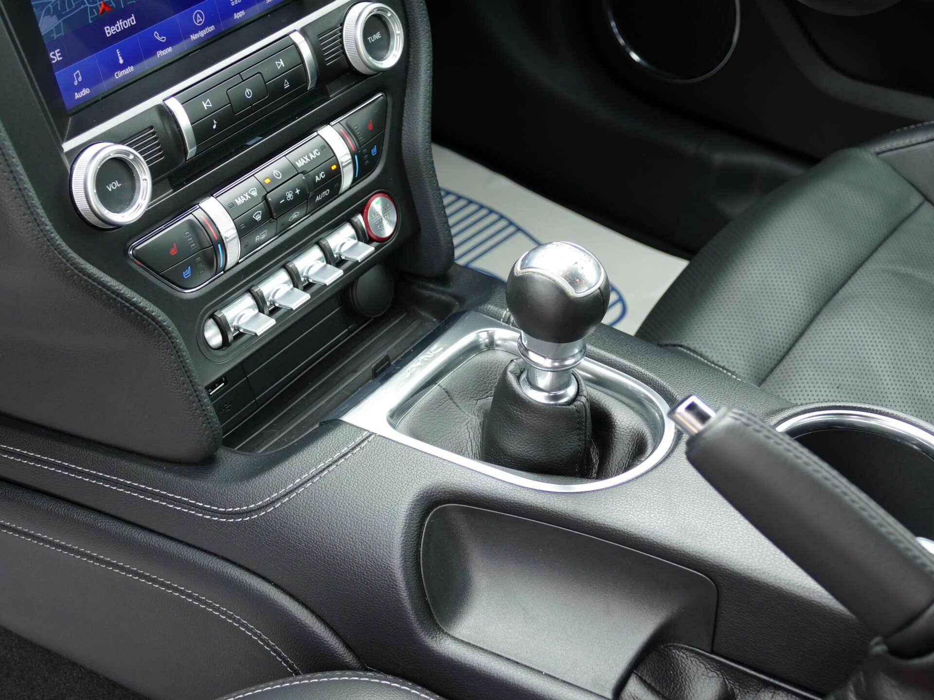 Ford Mustang view 33