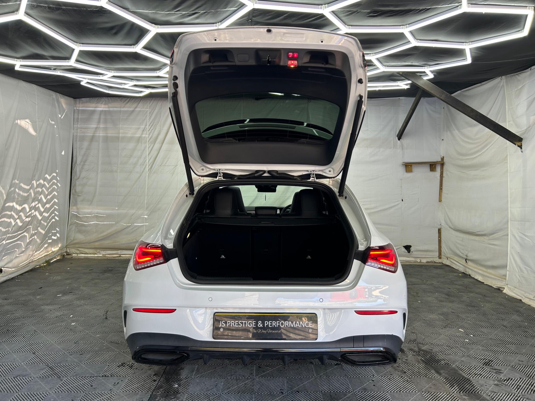 Mercedes-Benz Cla view 43