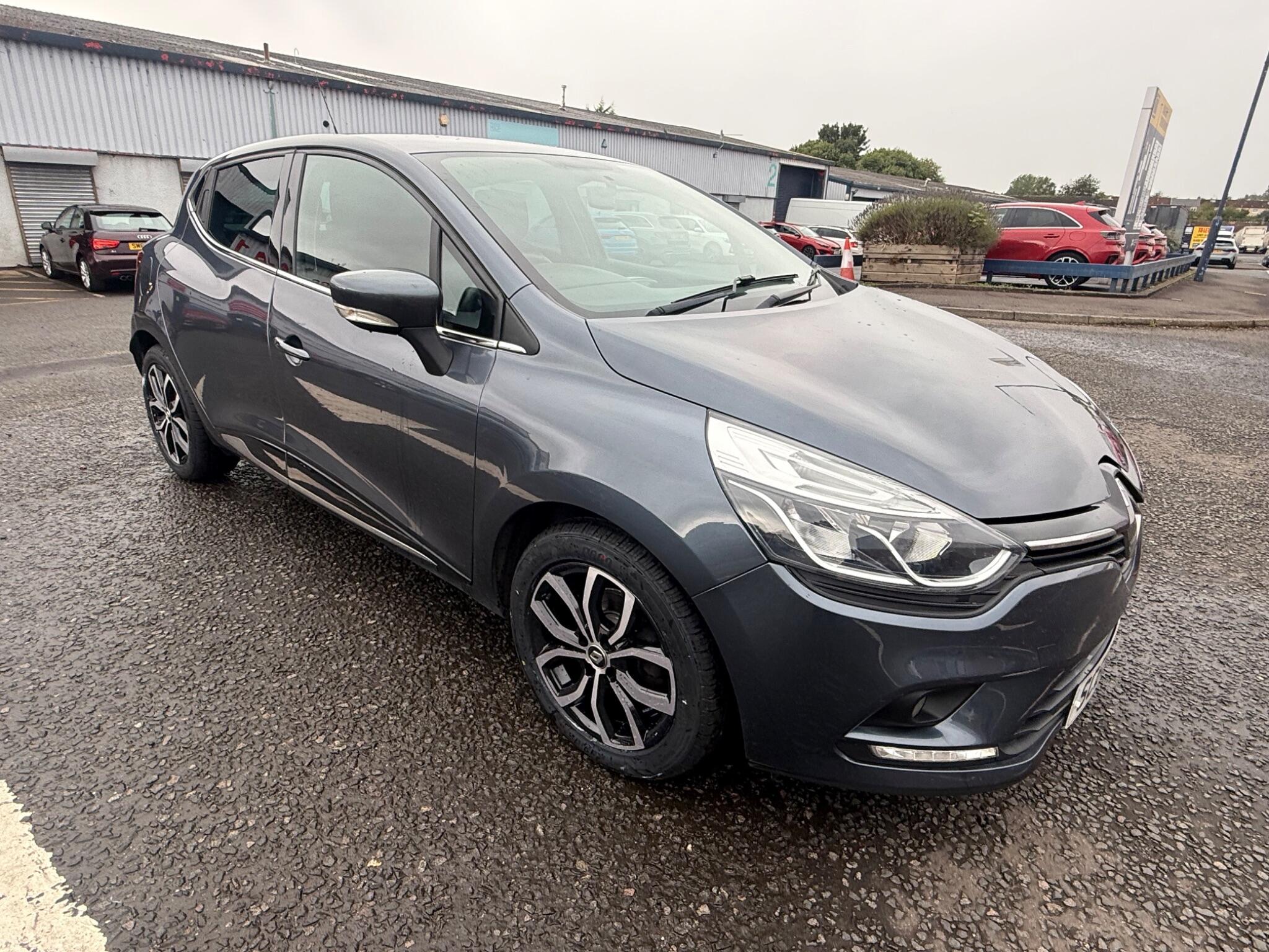 Renault Clio view 9