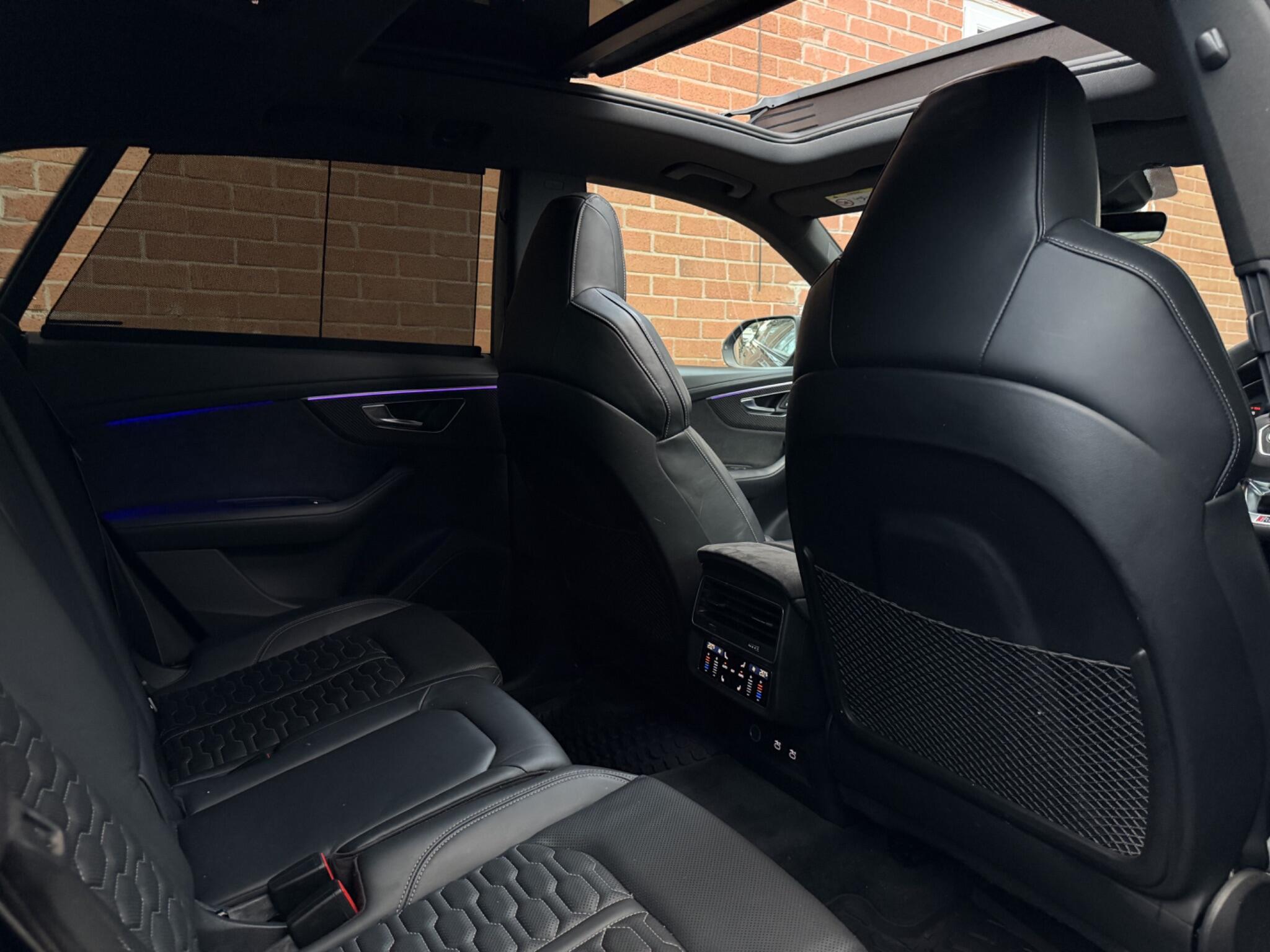 Audi Audi RSQ8 view 27