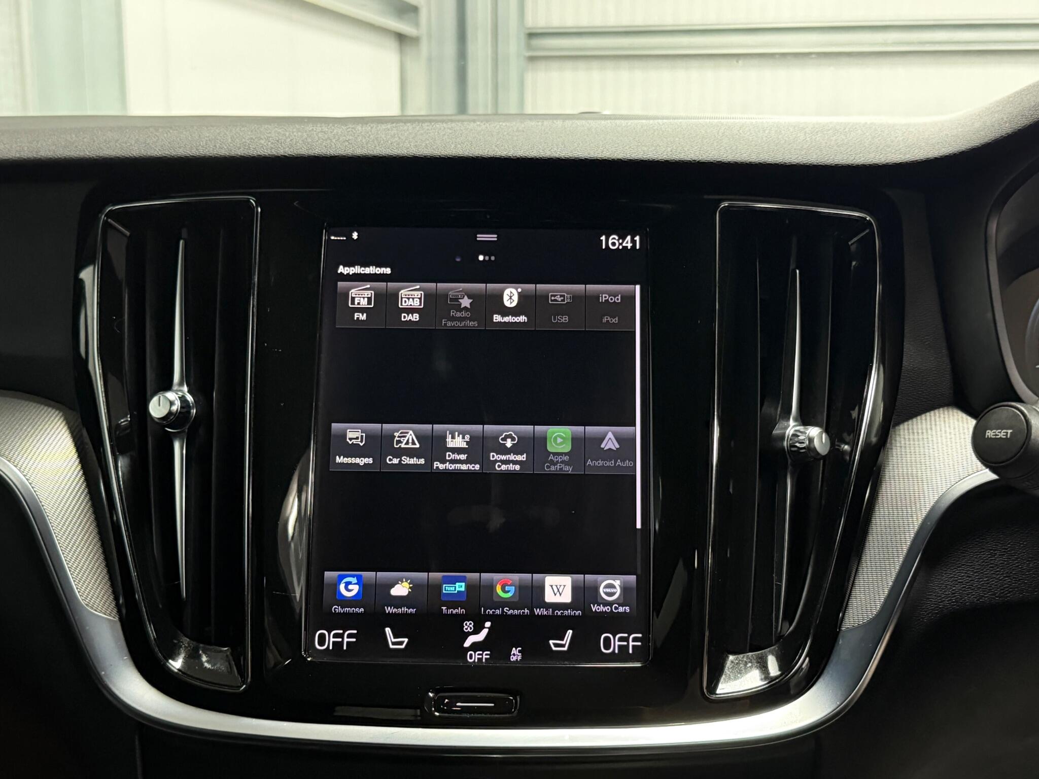 Volvo V60 view 28
