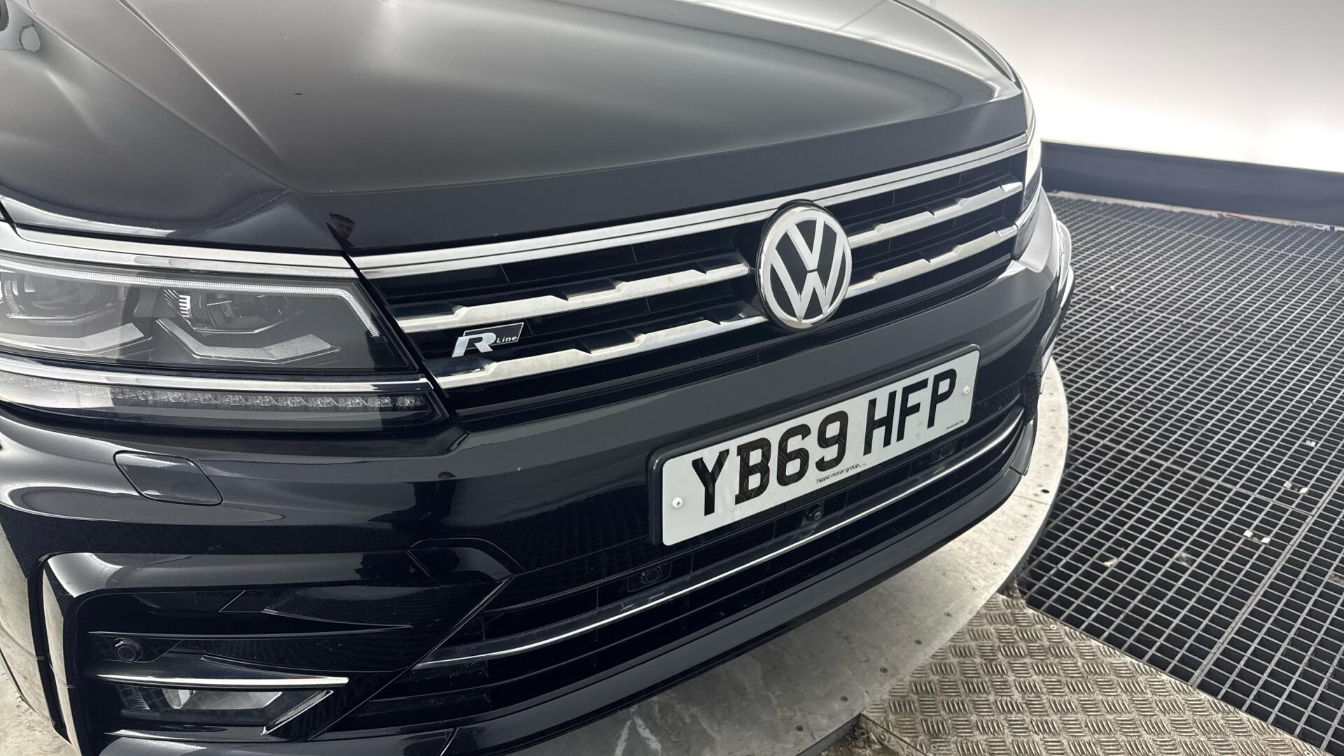 Volkswagen Tiguan Allspace view 29