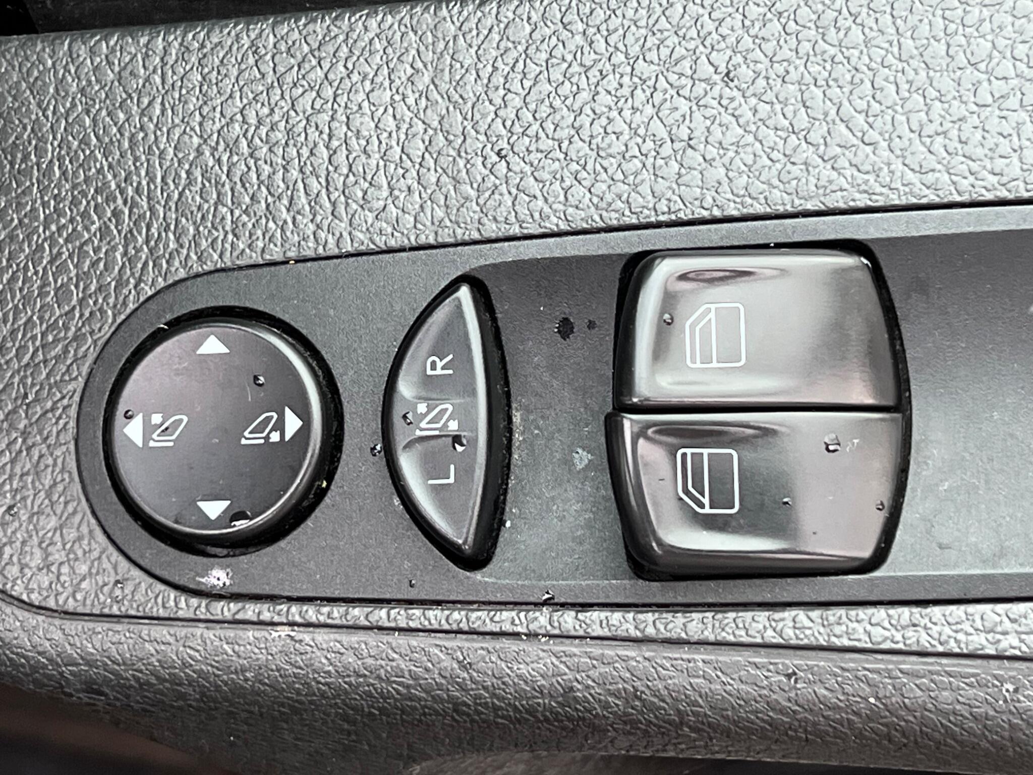 Mercedes-Benz Vito view 42