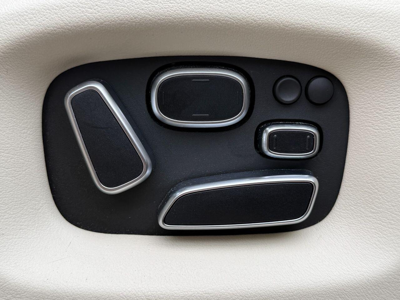 Land Rover Range Rover view 36
