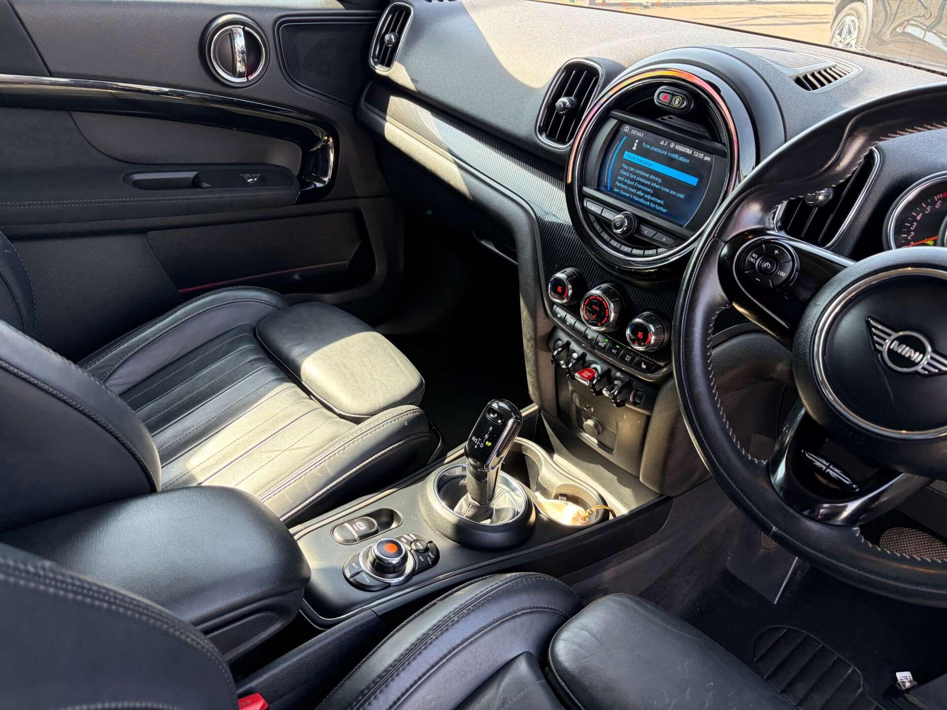 Mini Countryman view 39