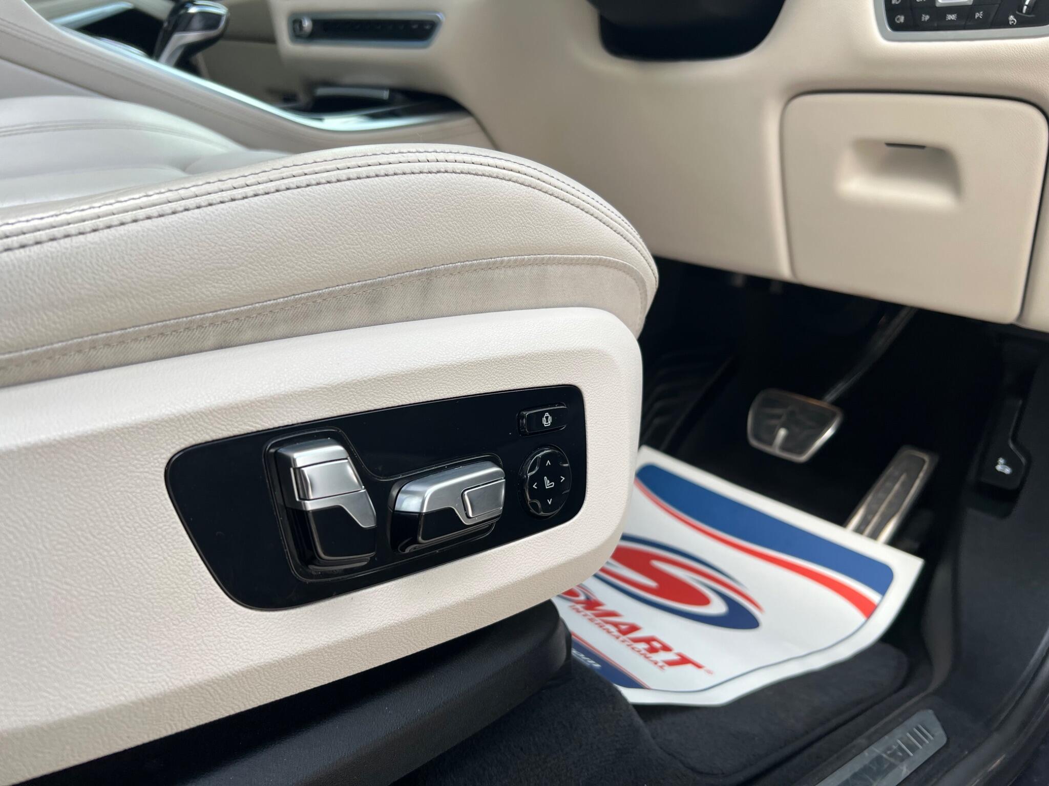 BMW X5 view 14