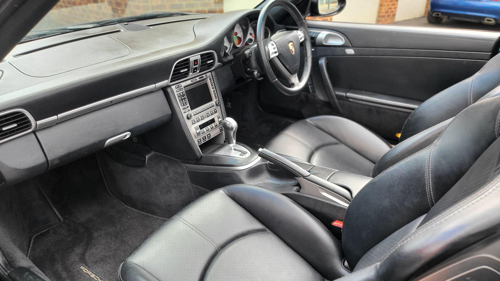 Porsche 911 view 3